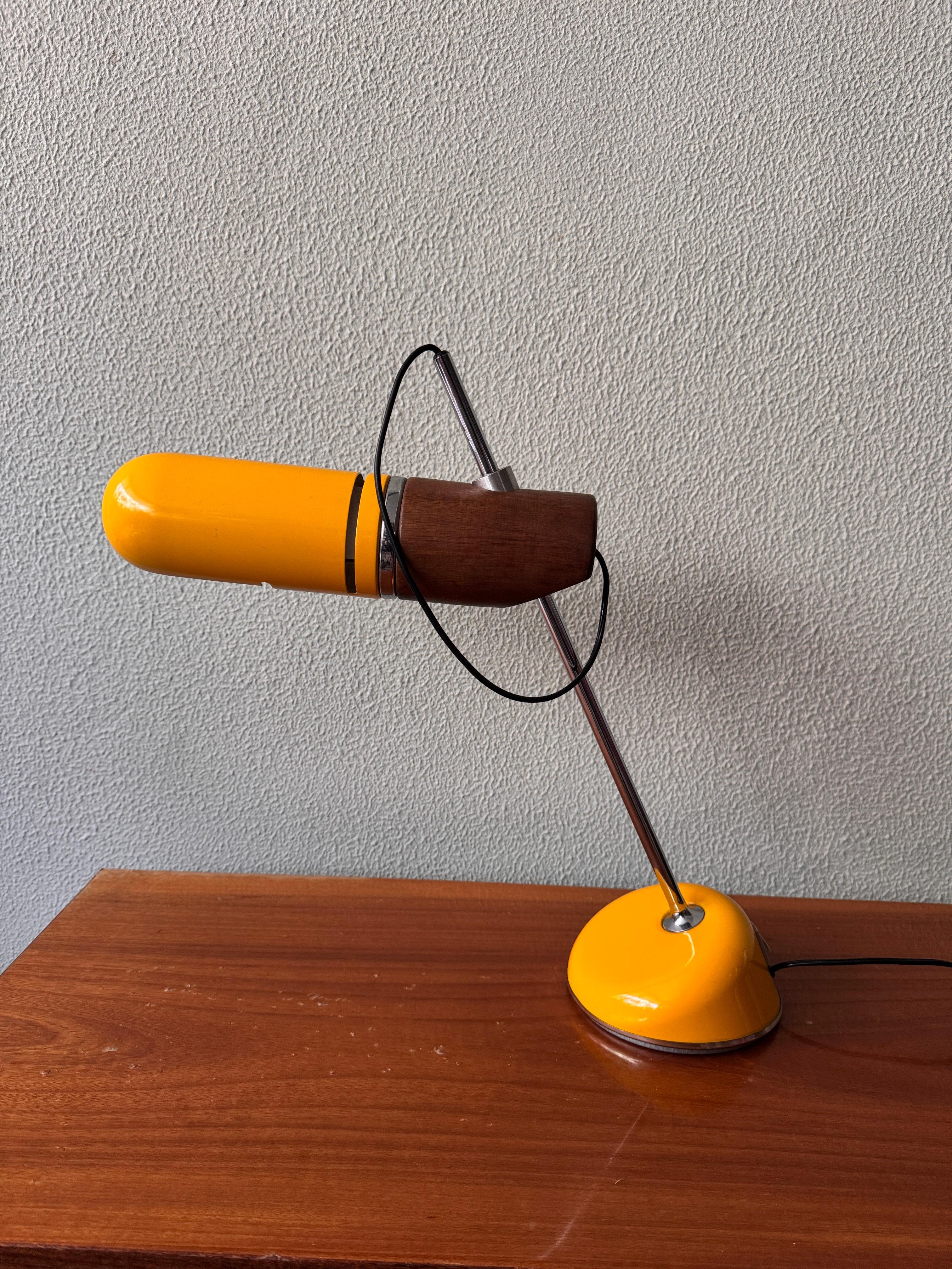 Fase Madrid Tischleuchte Modell TORPEDO von Tomás Díaz Magro, 1969 (Moderne der Mitte des Jahrhunderts) im Angebot