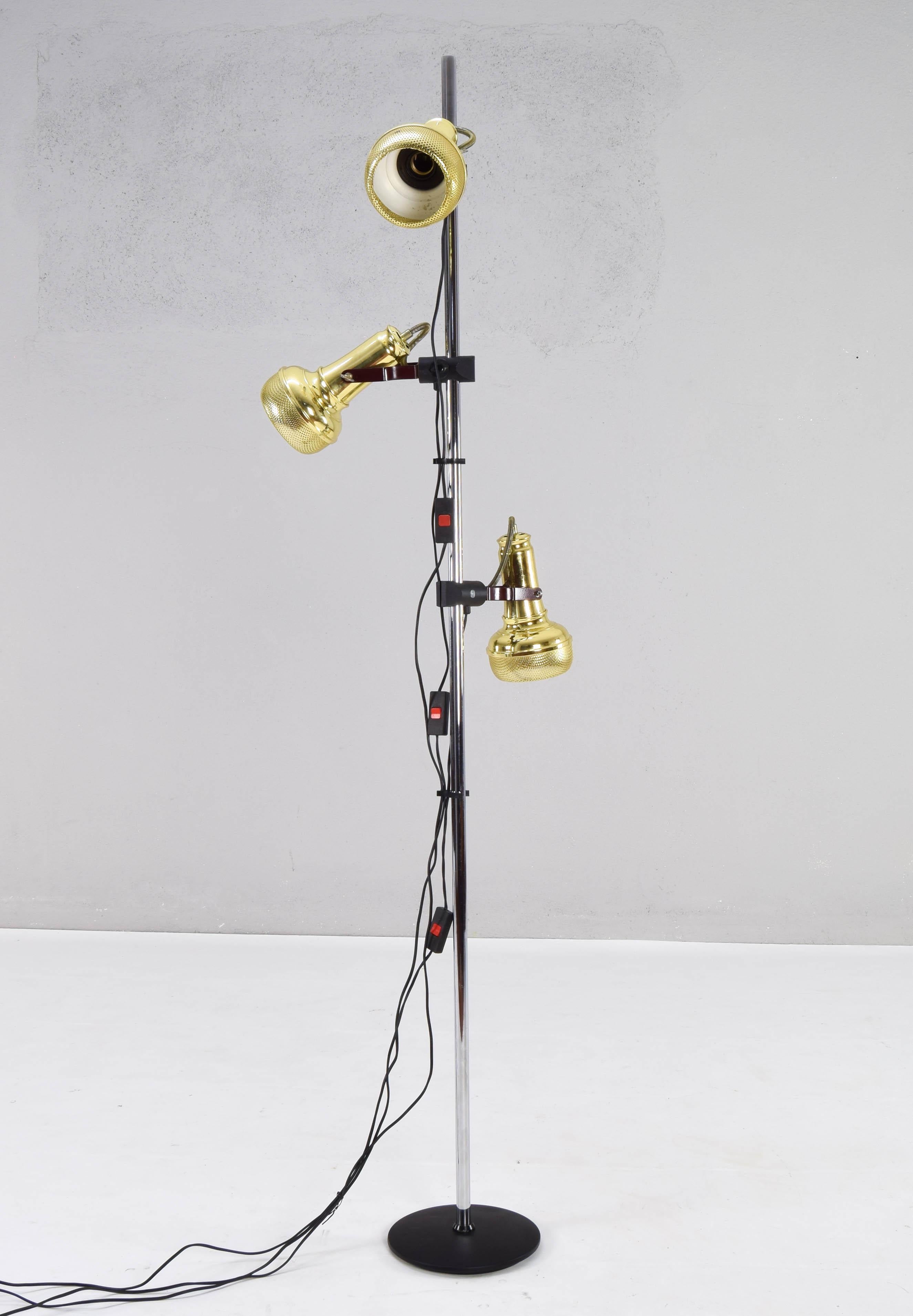 FASE Microphones Brass Mid-Century Modern Floor Lamp, Spain 70s In Good Condition For Sale In Escalona, Toledo