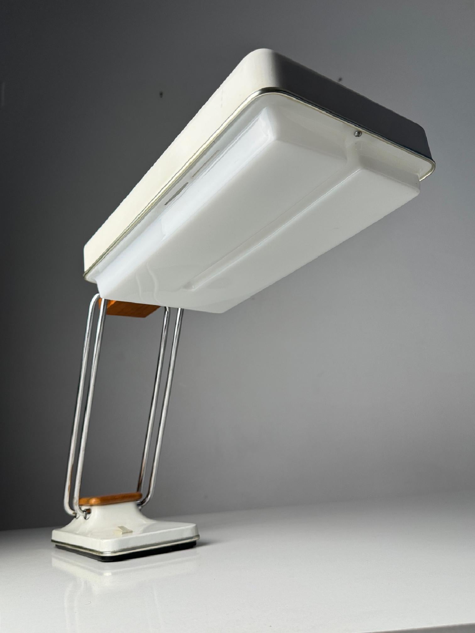 Fase Paralex Table Lamp by Tomás Díaz Magro – 1960s Iconic Design all original 3