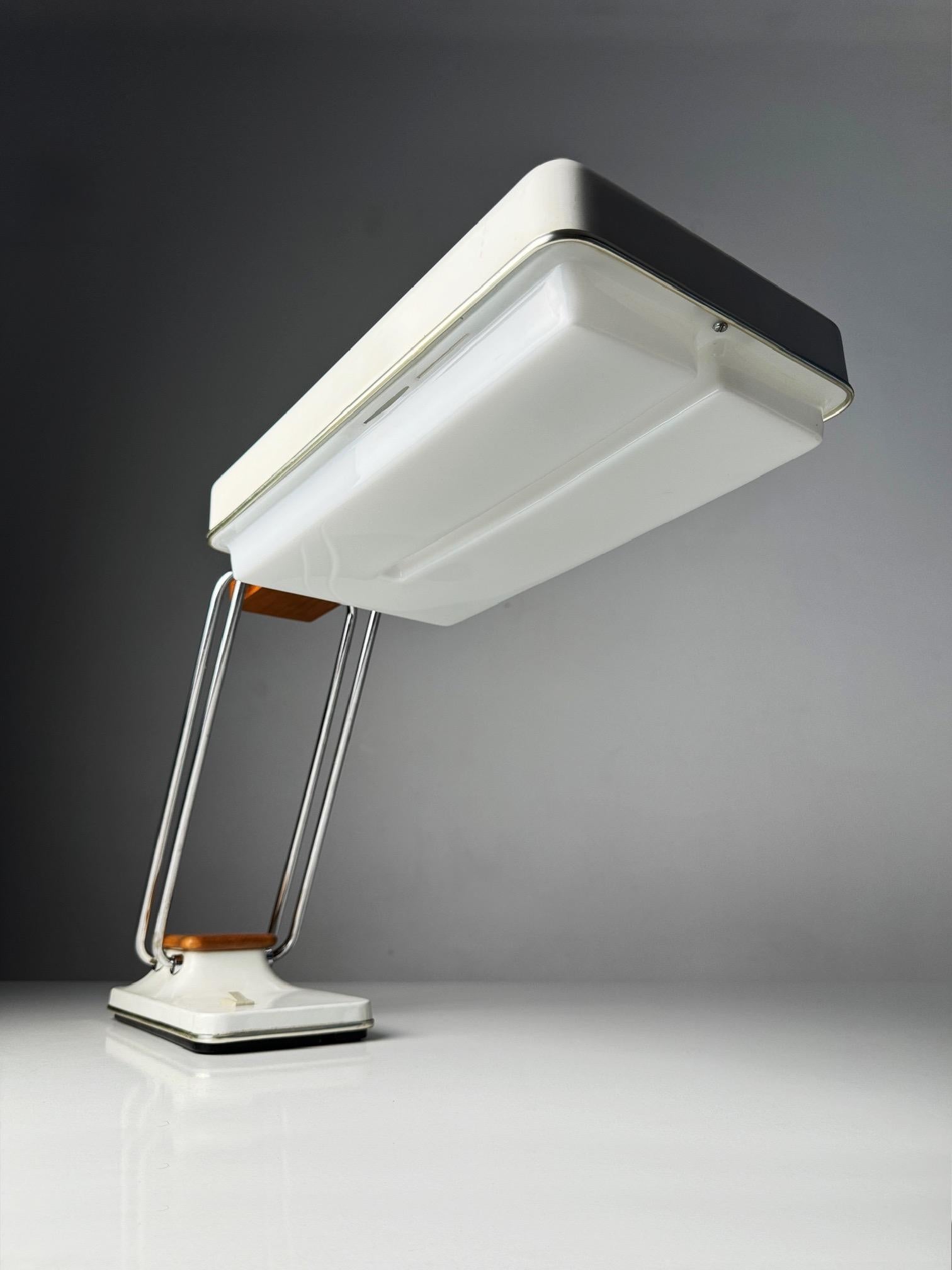Fase Paralex Table Lamp by Tomás Díaz Magro – 1960s Iconic Design all original 2