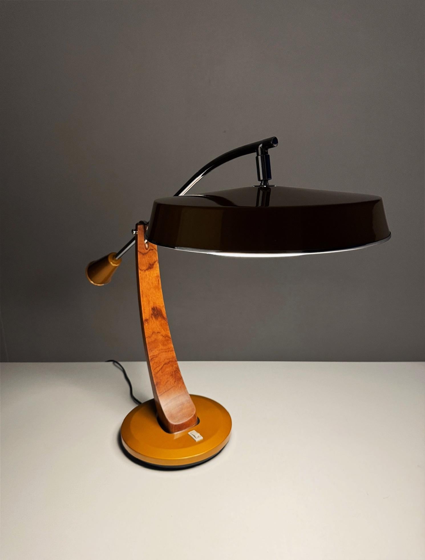 Fase Péndulo Golden Table Lamp by Luis Pérez de la Oliva and Pedro Martín 70's 6