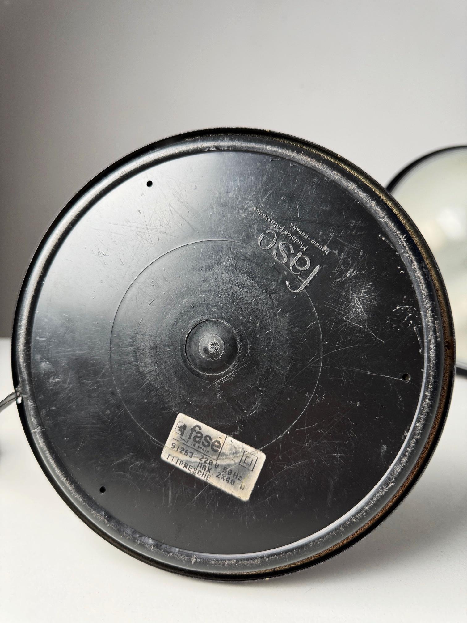 FASE President Lamp from the 80's Designed by Luis Pérez de la Oliva 5