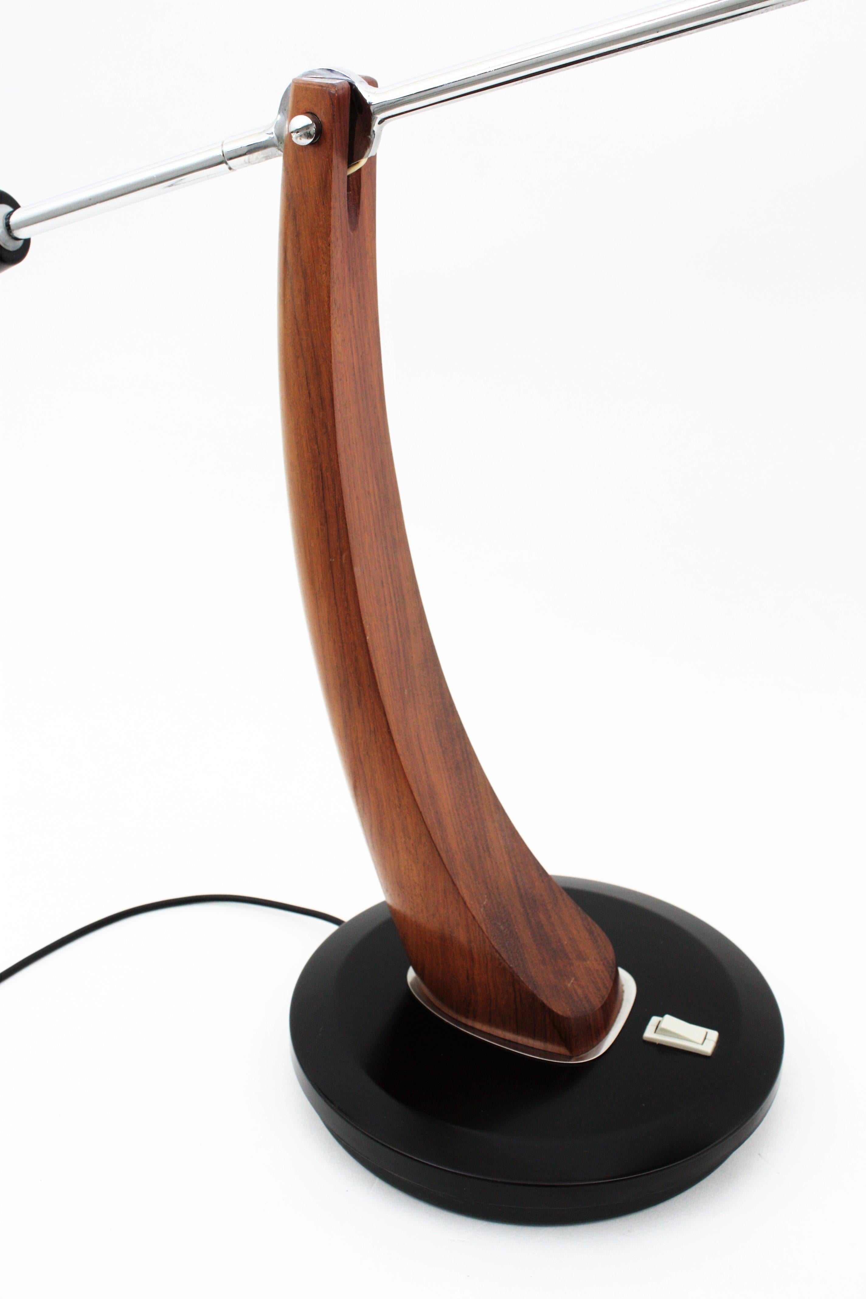 Steel Fase President Pendulum Desk Lamp in Walnut and Black Lacquer