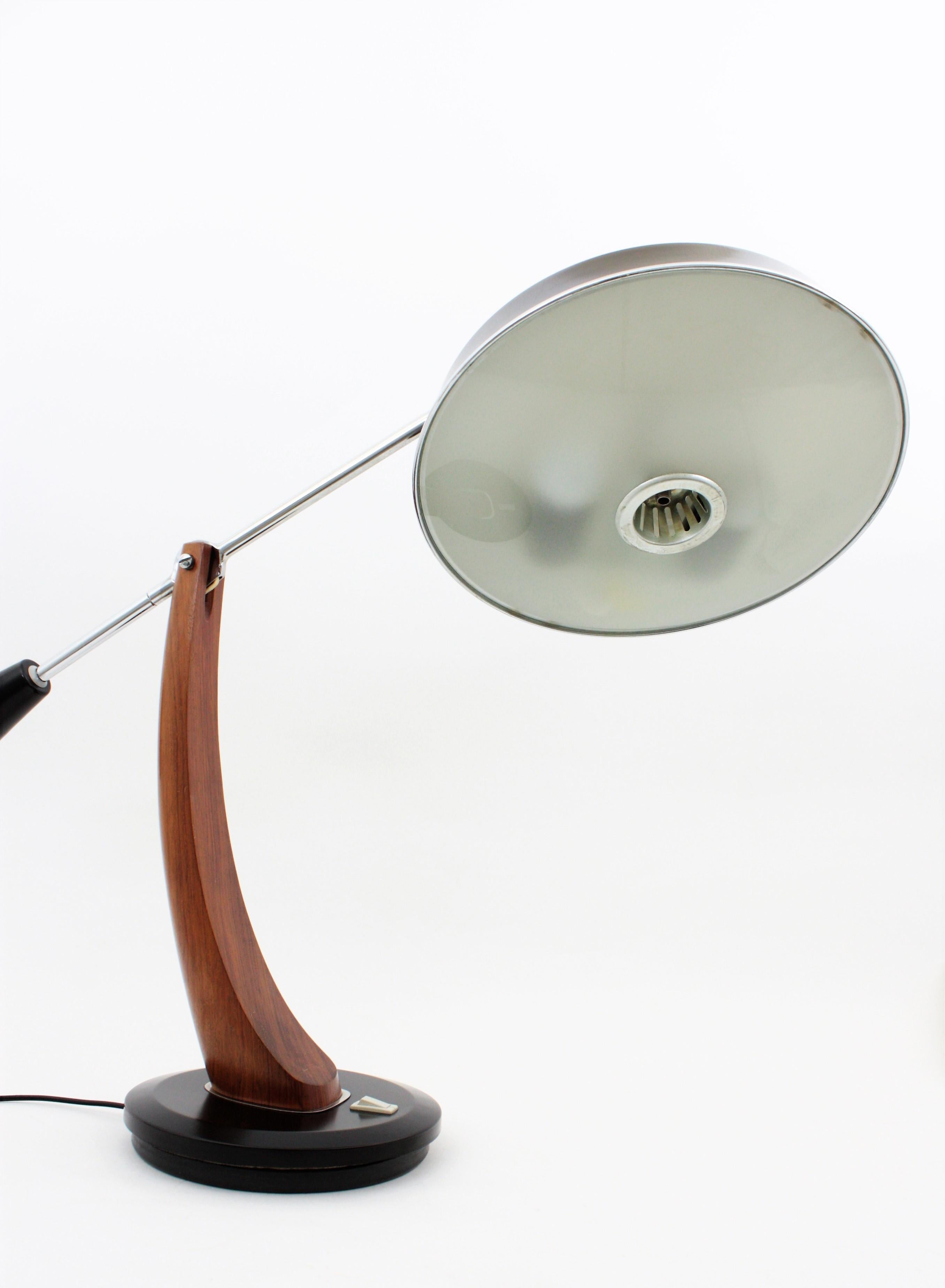 Lacquered Fase President Pendulum Desk Lamp in Walnut and Black Lacquer