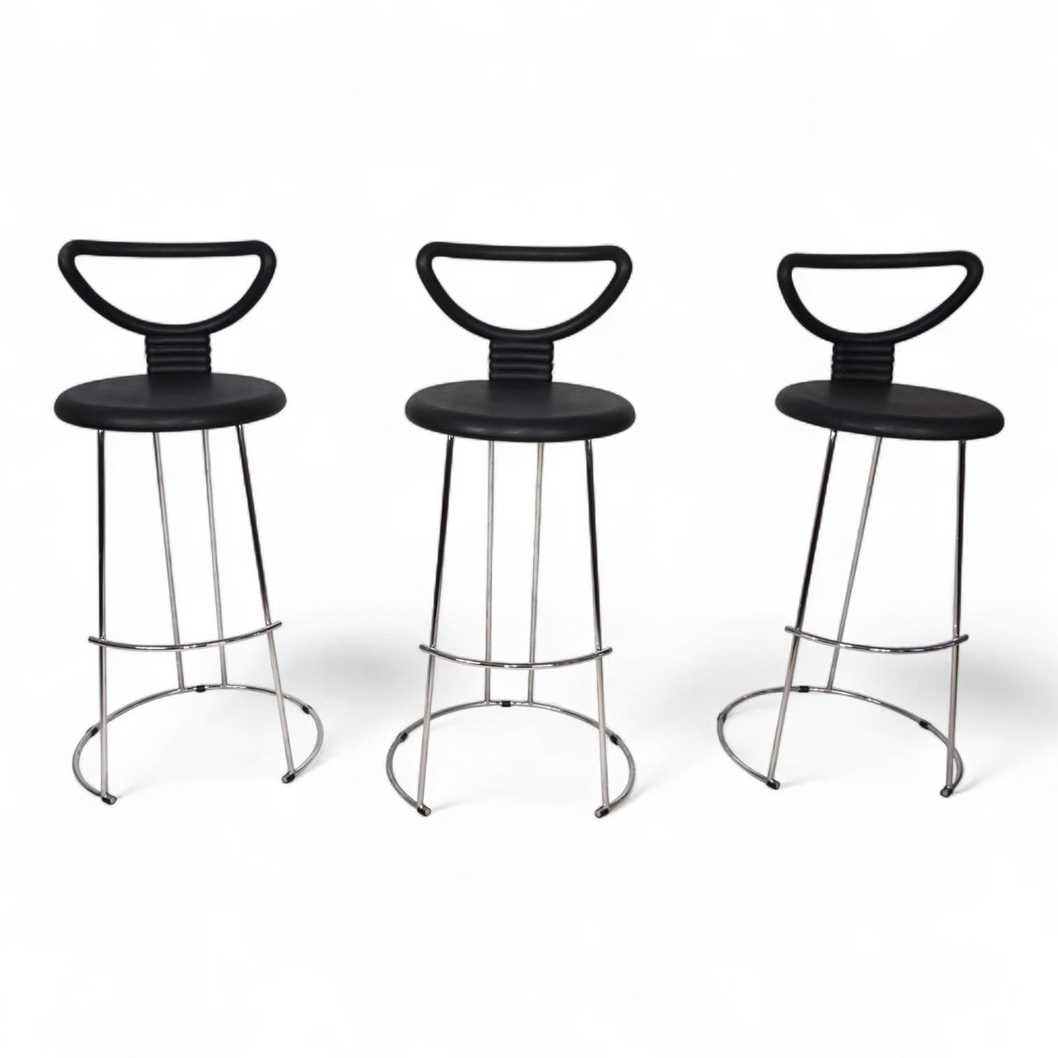 Fasem Italia Ensemble de tabourets de bar postmodernes en 3 parties par Nobu Tanigawa, 1990 en vente 3