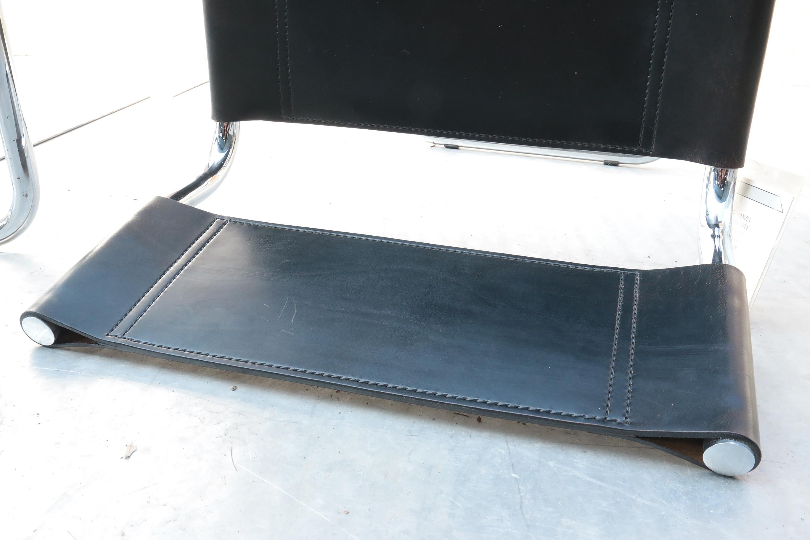 3 barstools in black leather by the Dutch designer Mart Stam for Fasem, Italy
It’s previous owner was so fond of his barstools that he left the cards of Fasem on it.

Minimal signs of wear, excellent condition.

        