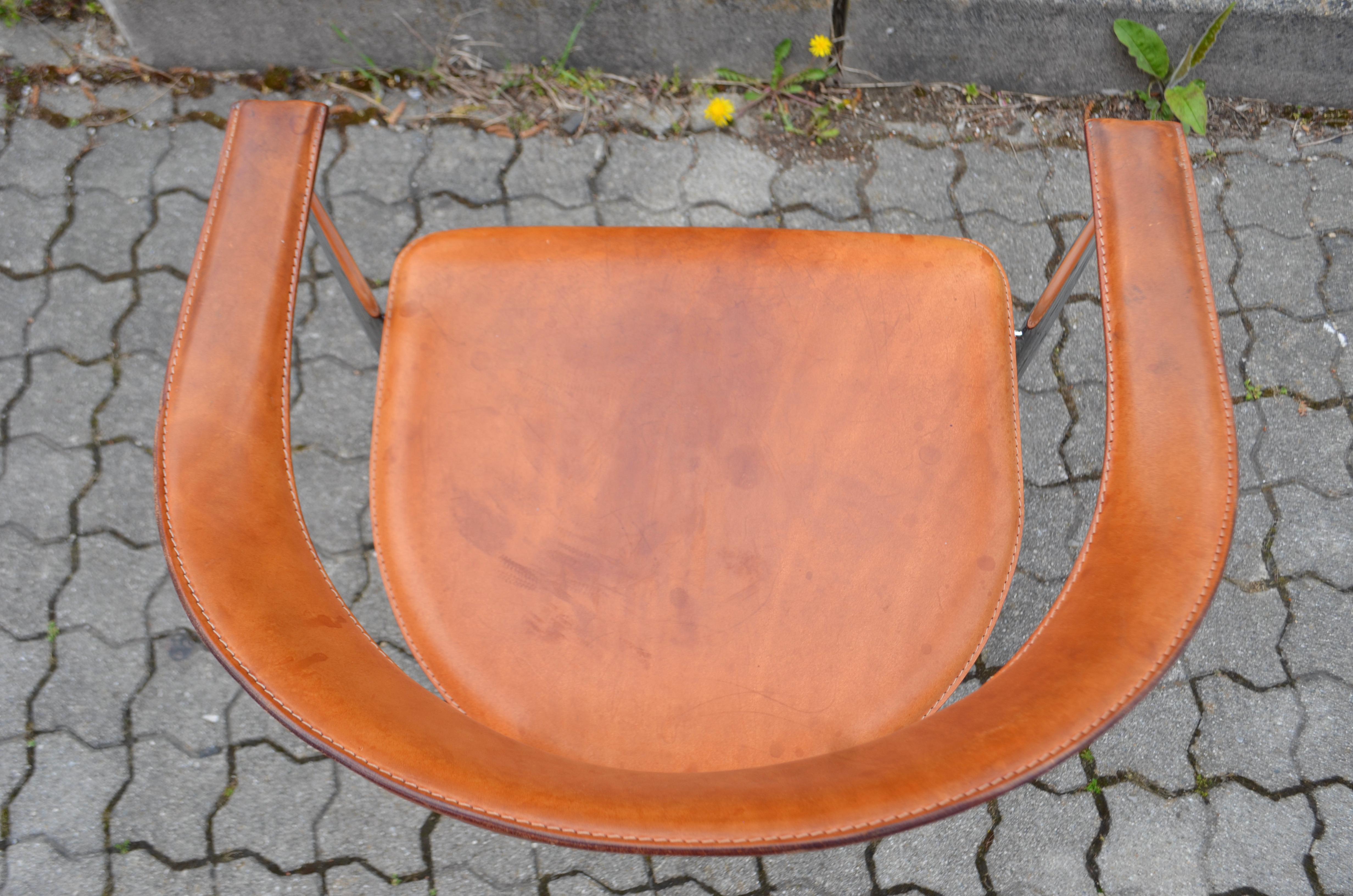 Acier Chaise Fasem Vintage Cognac en cuir végétal P40 de Vegni & Gualtierotti en vente