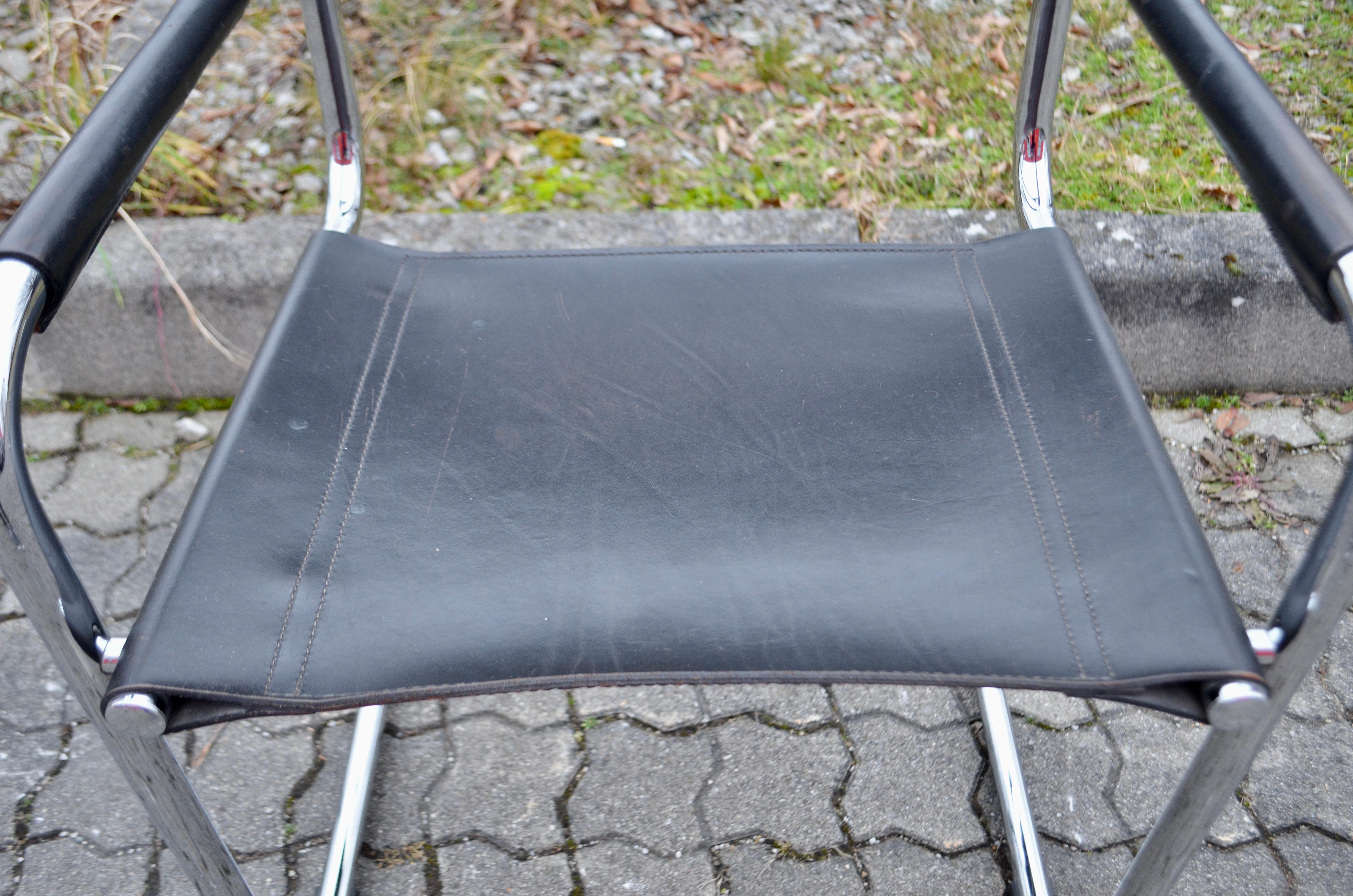 Italian Fasem Vintage Italy black Leather Dining Chairs Armchairs Cantilever For Sale