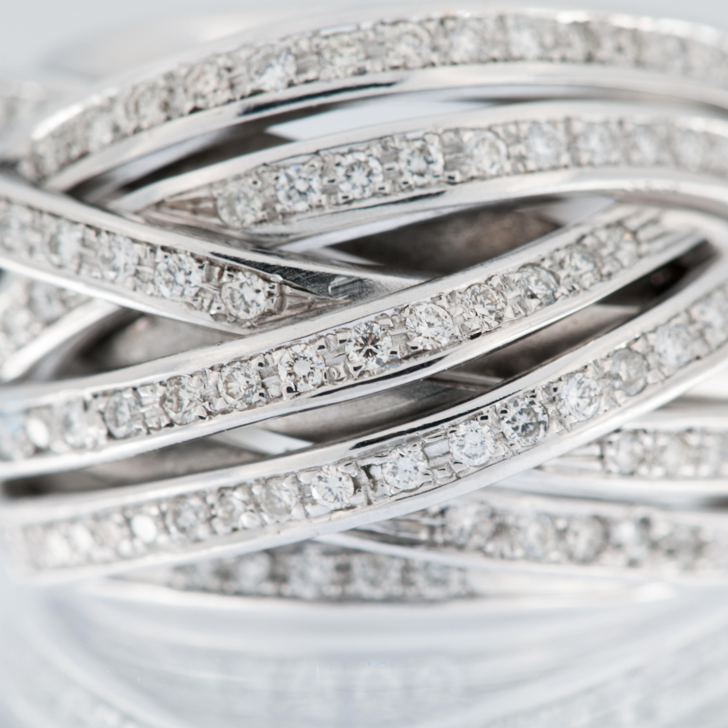 Women's or Men's Fashion 18 karat White Gold Italian Ring with Diamonds For Sale