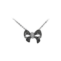 Moda Collana in oro bianco con diamanti neri