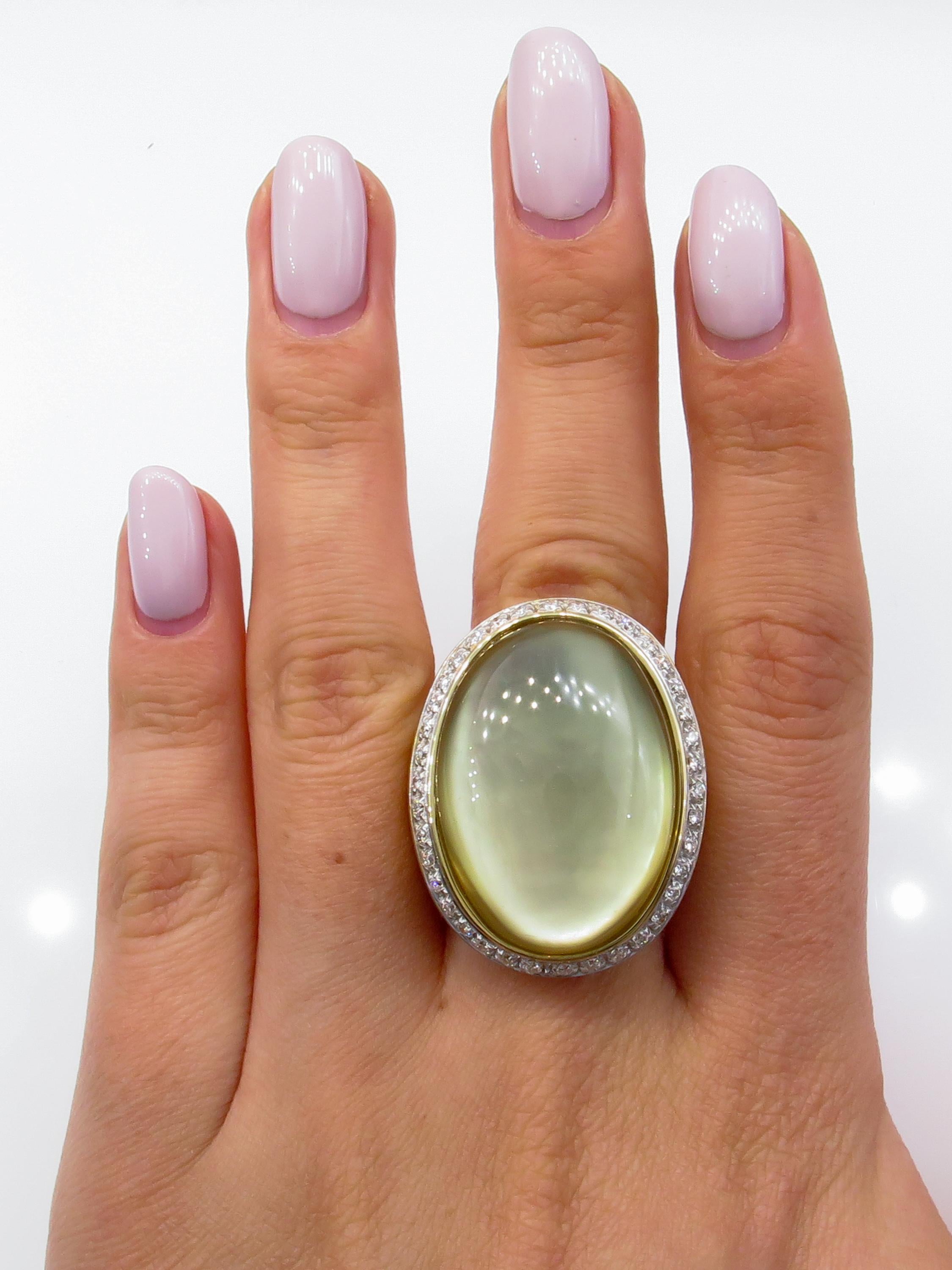 Fashion Cabochon Lemon Quartz Mother of Pearl Diamond 18 Karat Gold Estate Ring For Sale 1