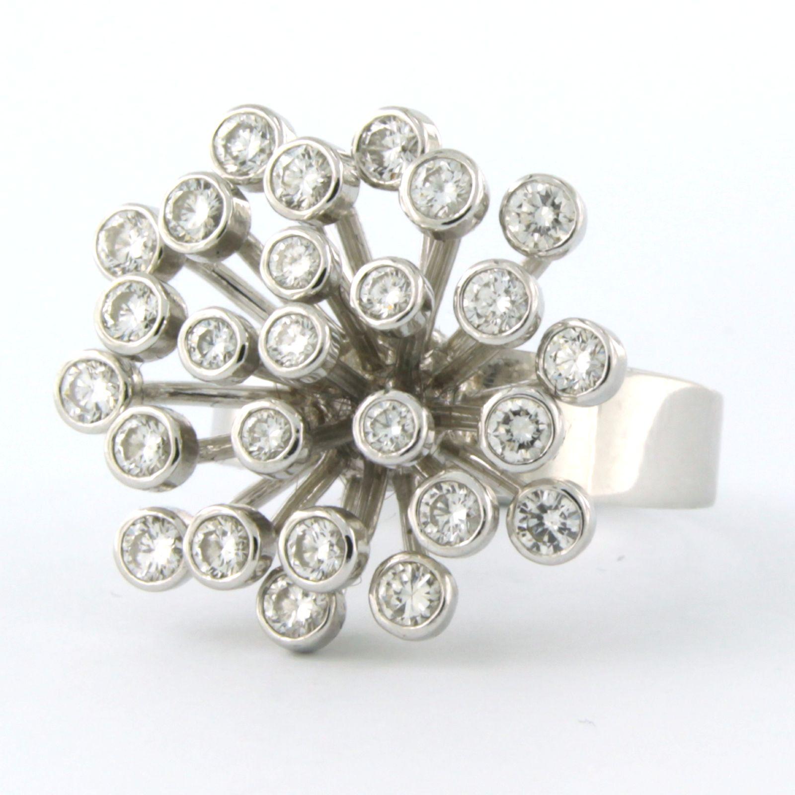 Mode Cluster-Ring, Diamant 18k Weißgold (Brillantschliff) im Angebot