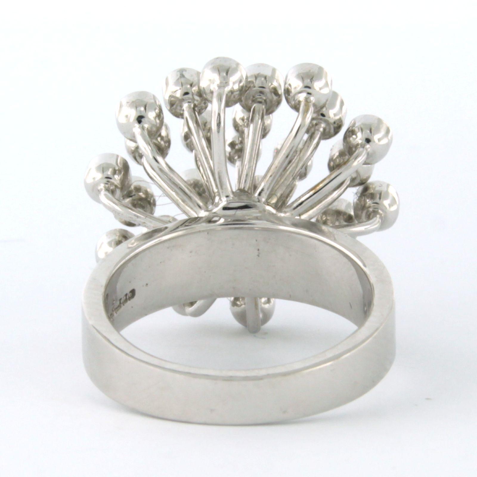 Mode Cluster-Ring, Diamant 18k Weißgold im Zustand „Gut“ im Angebot in The Hague, ZH