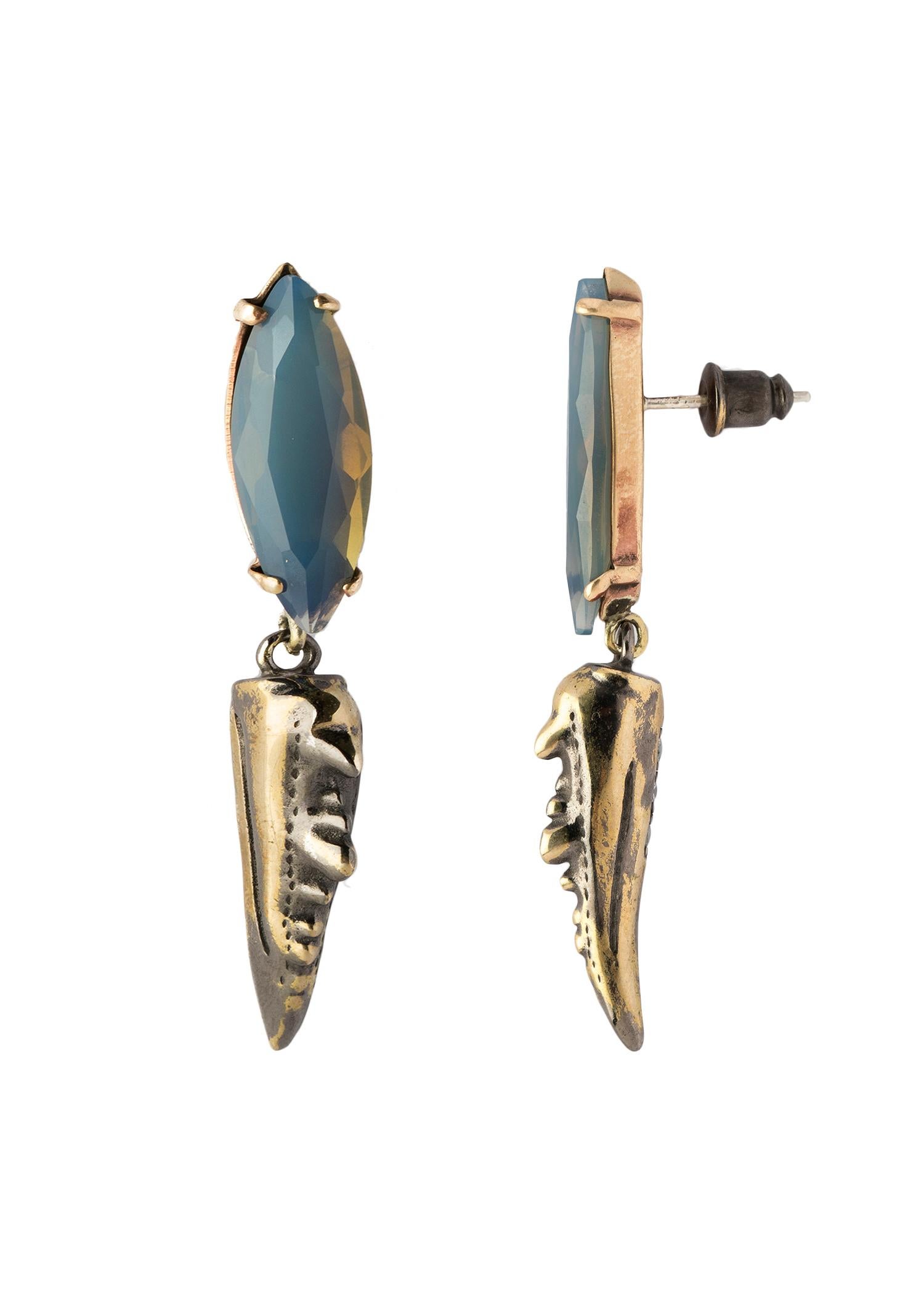 Fashion Dangling Earring Pair and Red Agate Navette from IOSSELLIANI In New Condition For Sale In Rome, IT