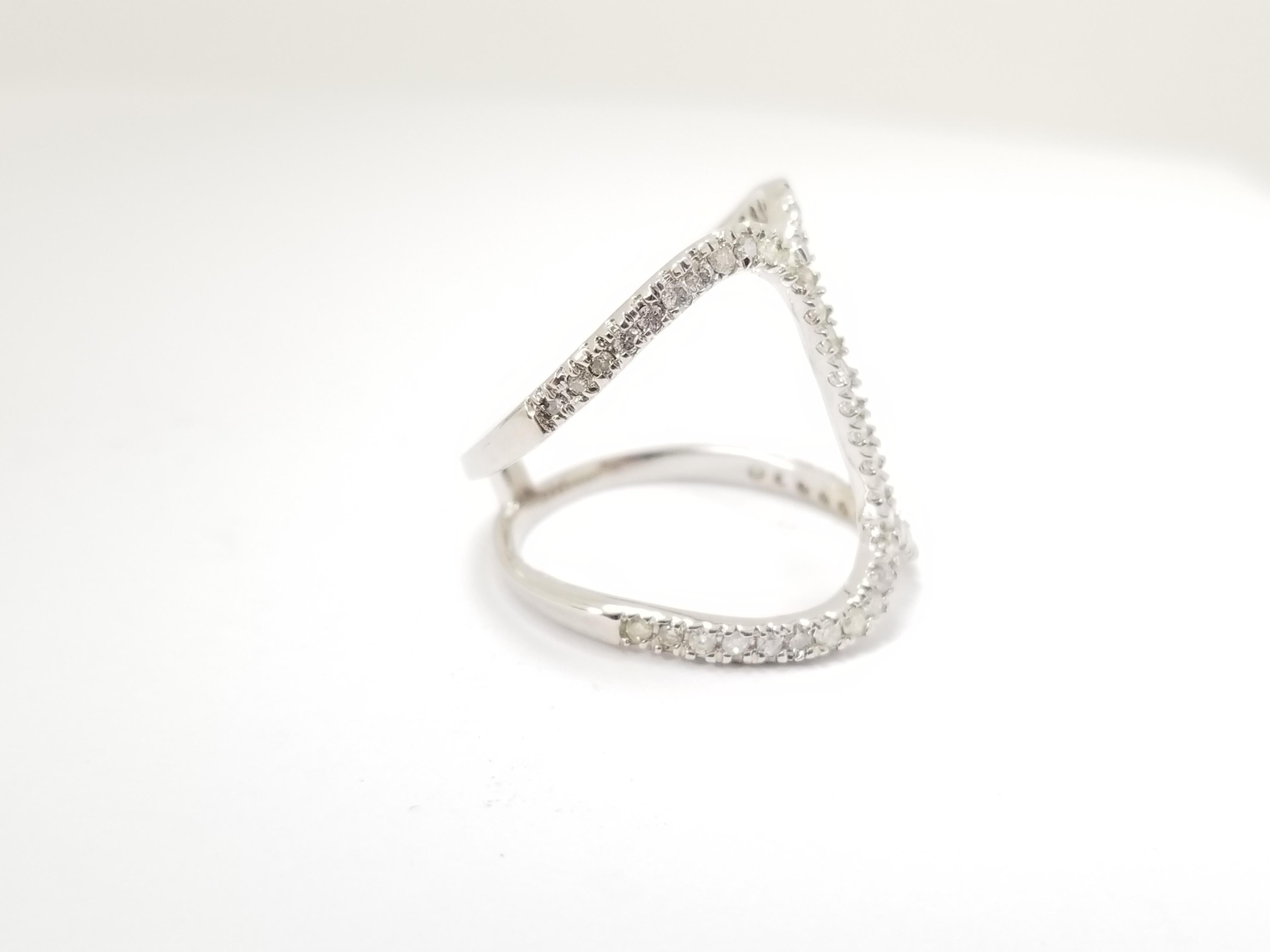 0.55 Carat Fashion Diamond Ring 14 Karat White Gold In New Condition In Great Neck, NY