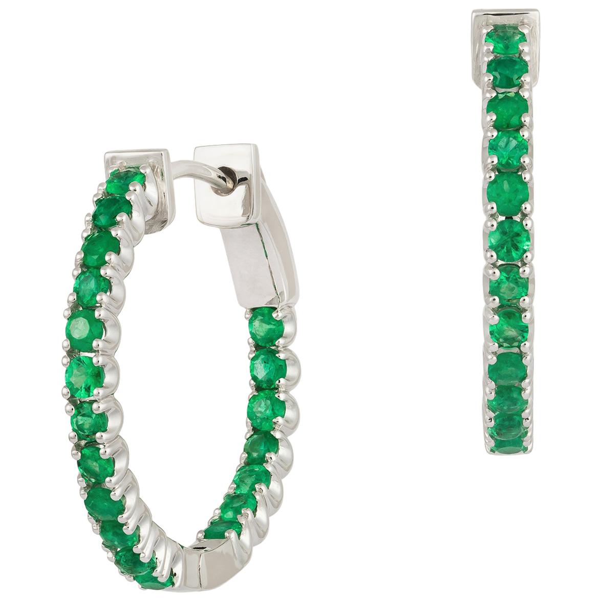 Fashion Diamond White 18 Karat Gold Earrings for Her For Sale