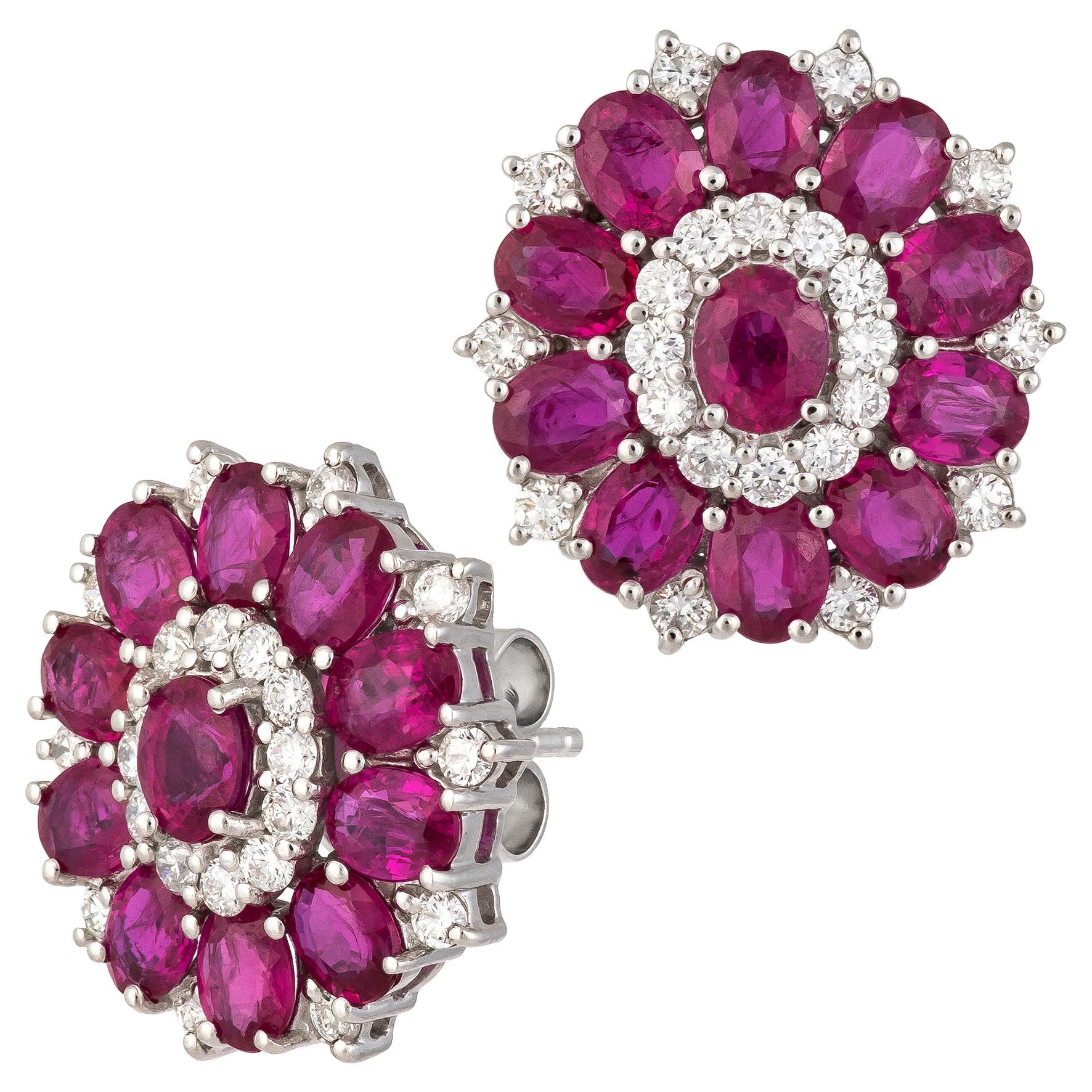 Fashion Diamond White 18 Karat Gold Earrings for Her