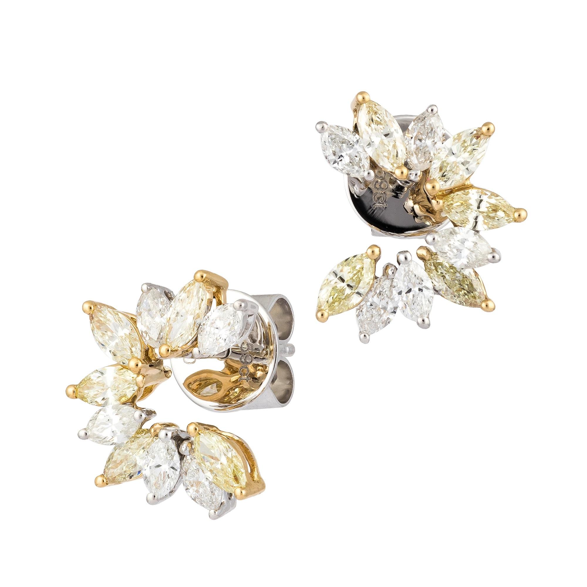 Boucles d'oreilles à la mode en or blanc 18 carats avec diamants pour elle Neuf - En vente à Genève, GE