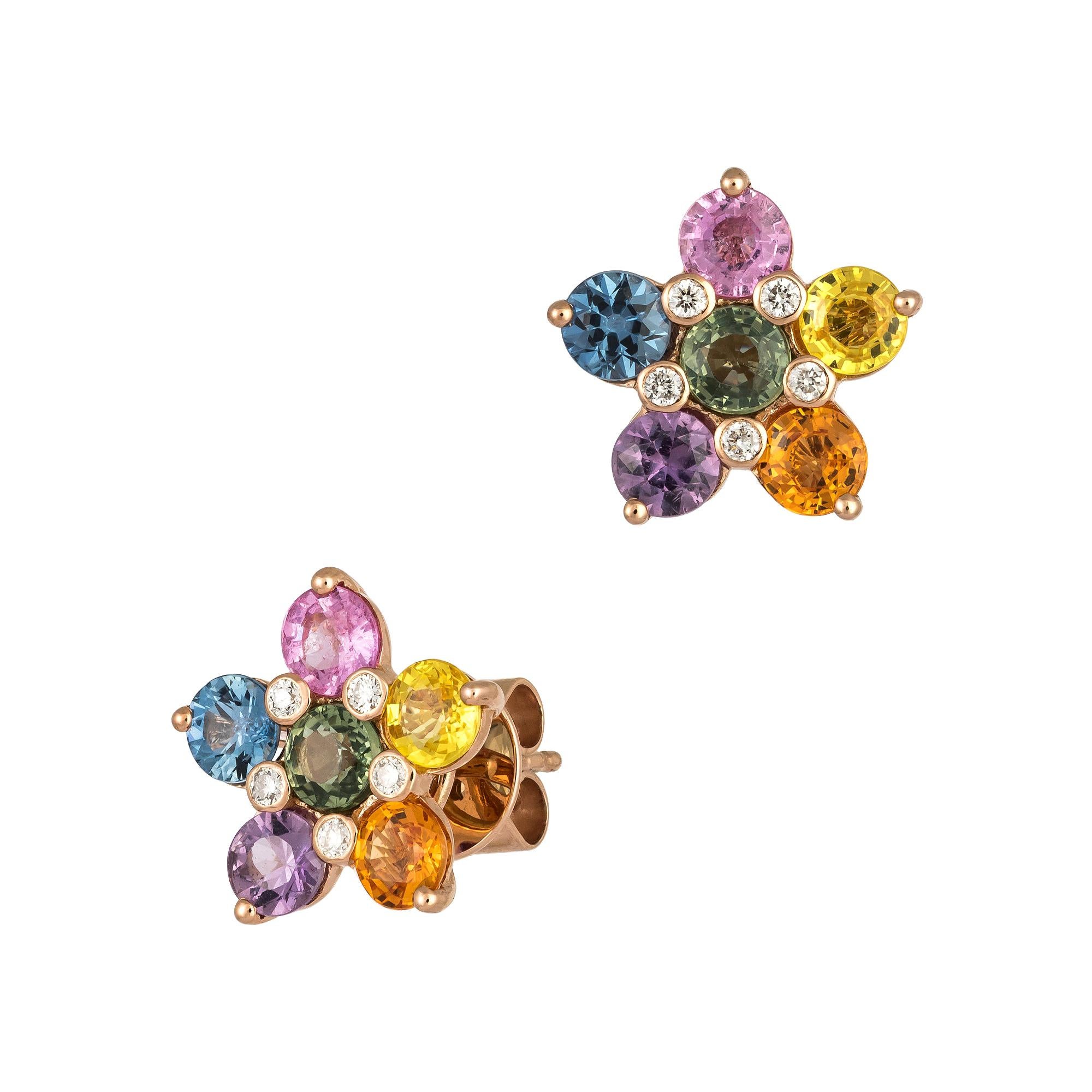 Fashion Diamond White 18k Gold Earrings for Her For Sale
