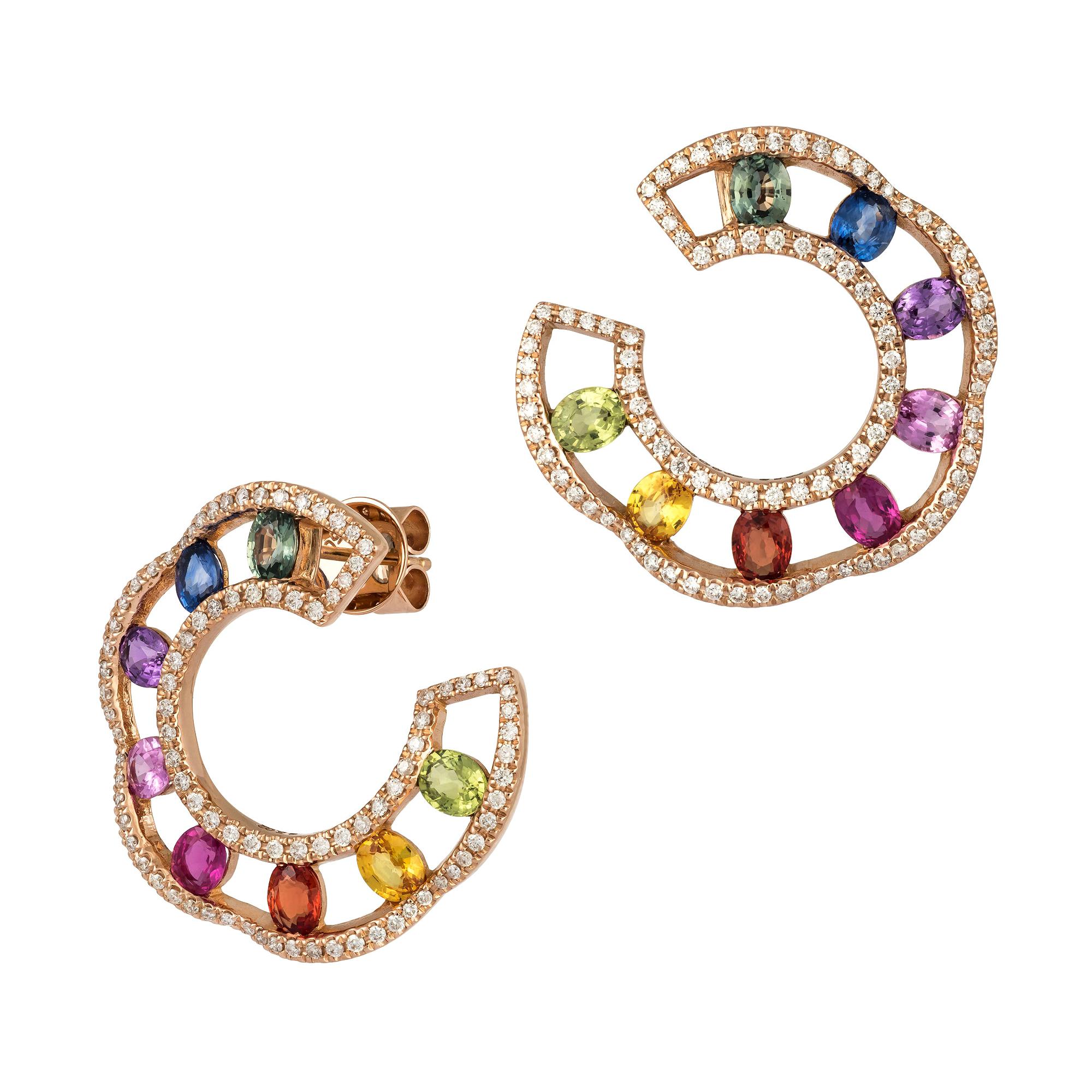 Fashion Diamond White 18k Gold Earrings for Her For Sale