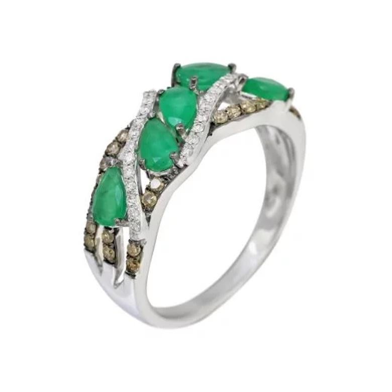 Antique Cushion Cut Fashion Every Day Diamonds White Gold Emerald Band Ring for Her For Sale
