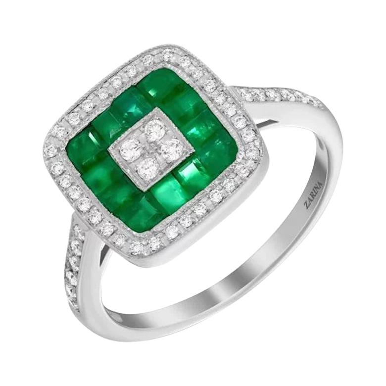 Fashion Every Day Emerald Diamonds White Gold Ring for Her For Sale