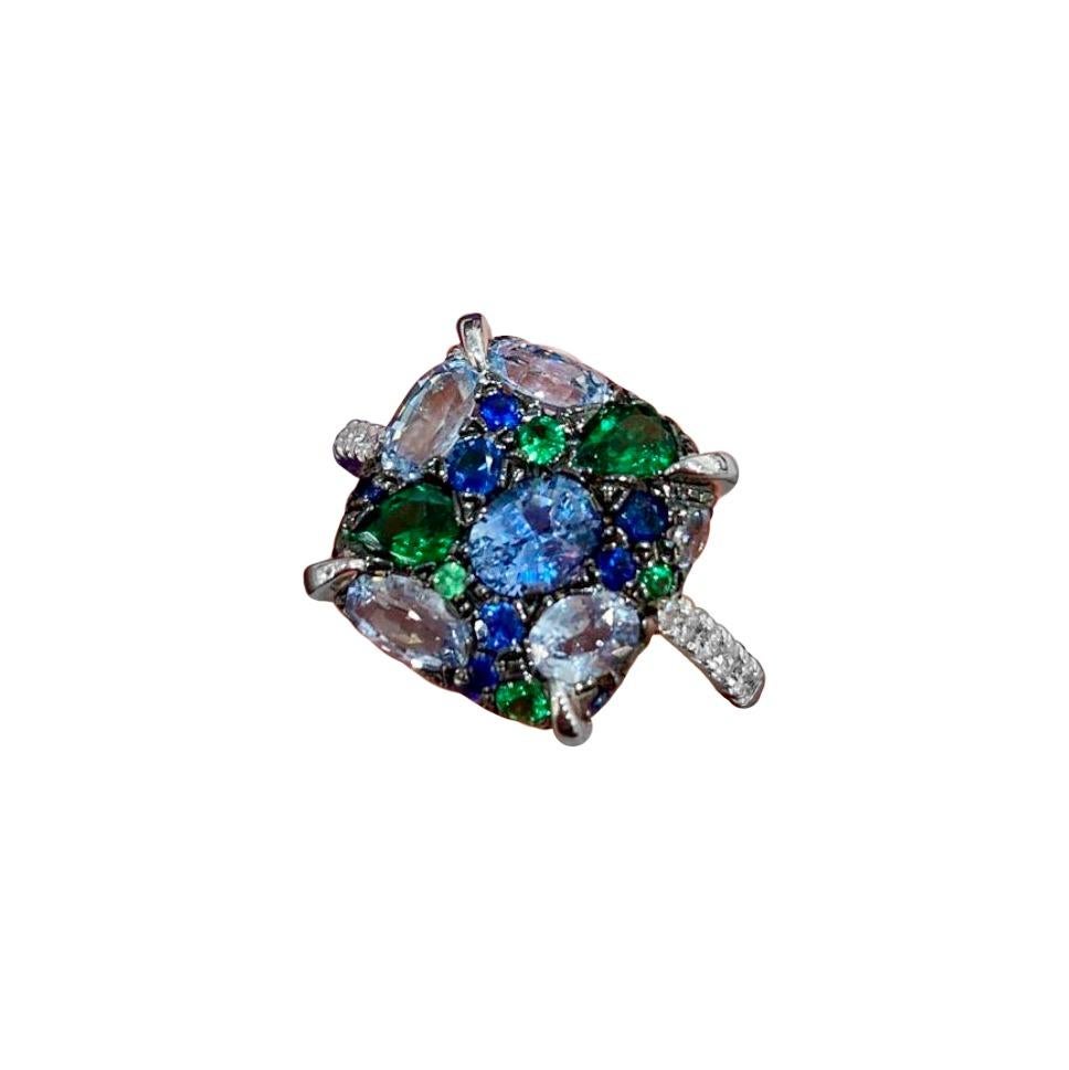 Ring aus Weißgold 14 Karat  (Matching-Ohrringe verfügbar)
Diamant 12-RND57-0,16-4/6A 
Blauer blauer Saphir 10-RND-0,04 (4)/2A 
Blauer blauer Saphir 1-Oval-0,37 (4)/3A 
Blauer blauer Saphir 4-1,47 (4)/3A 
4,23 Gramm
US 6,5, Größe US 6,5

NATKINA ist