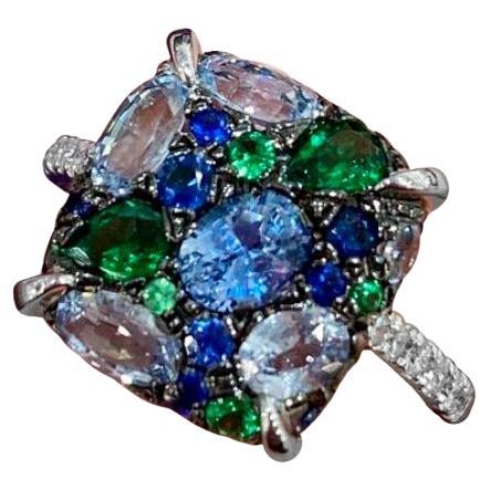 Mode Everyday Ring mit blauem Saphir und Diamant aus Weißgold für Sie im Angebot