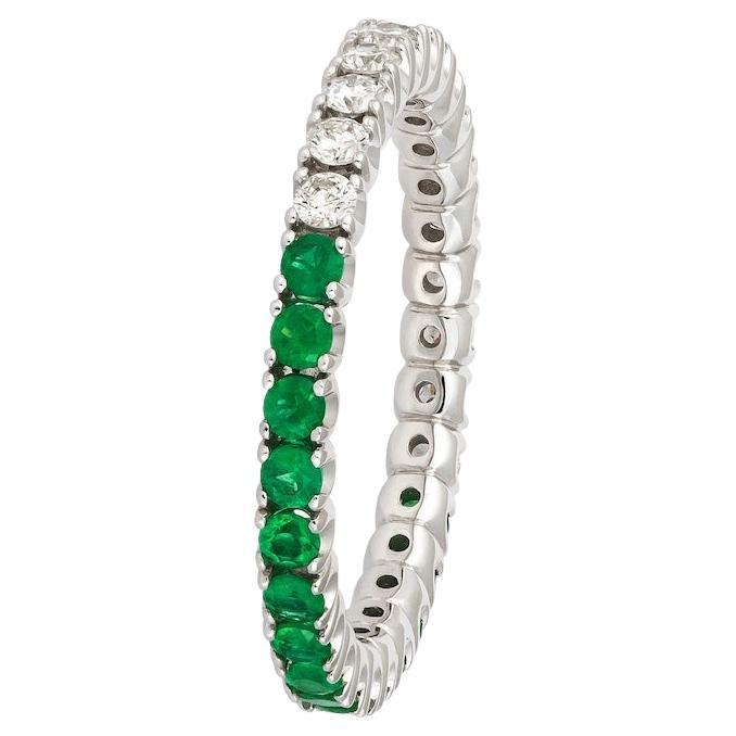 Fashion Everyday Emerald Diamond White 18K Gold Band Ring for Her For Sale