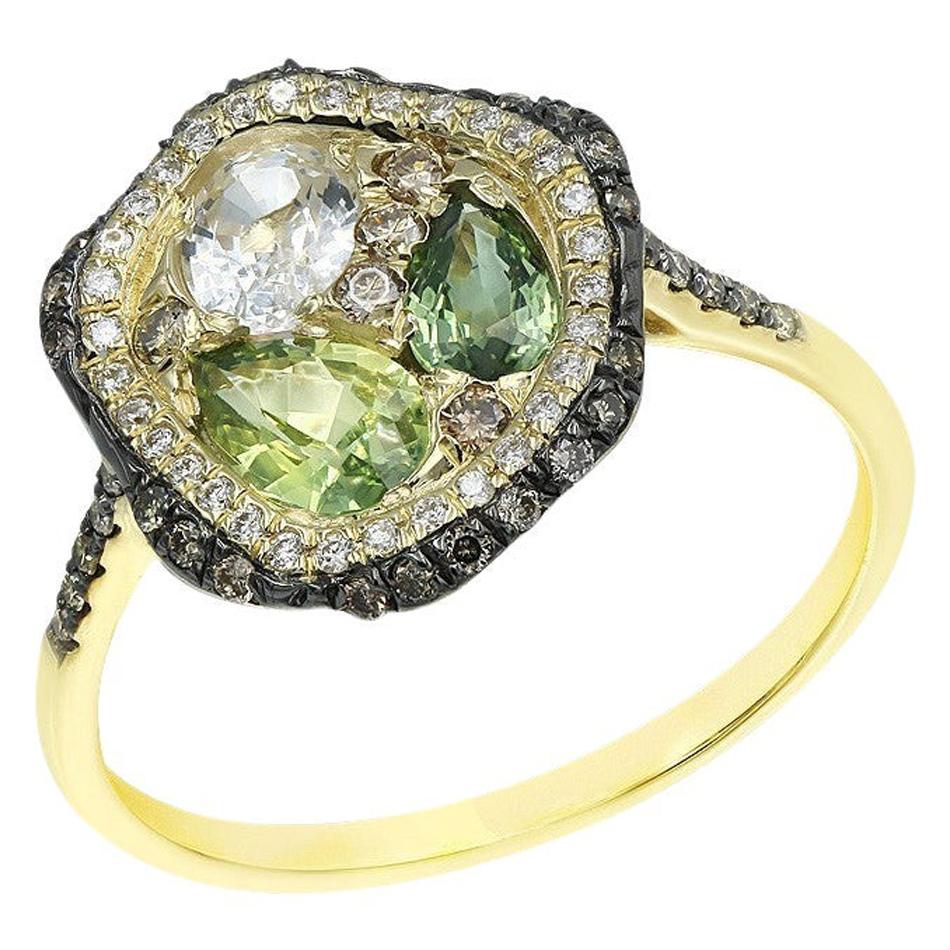 Bague mode en or jaune avec saphir vert et diamants