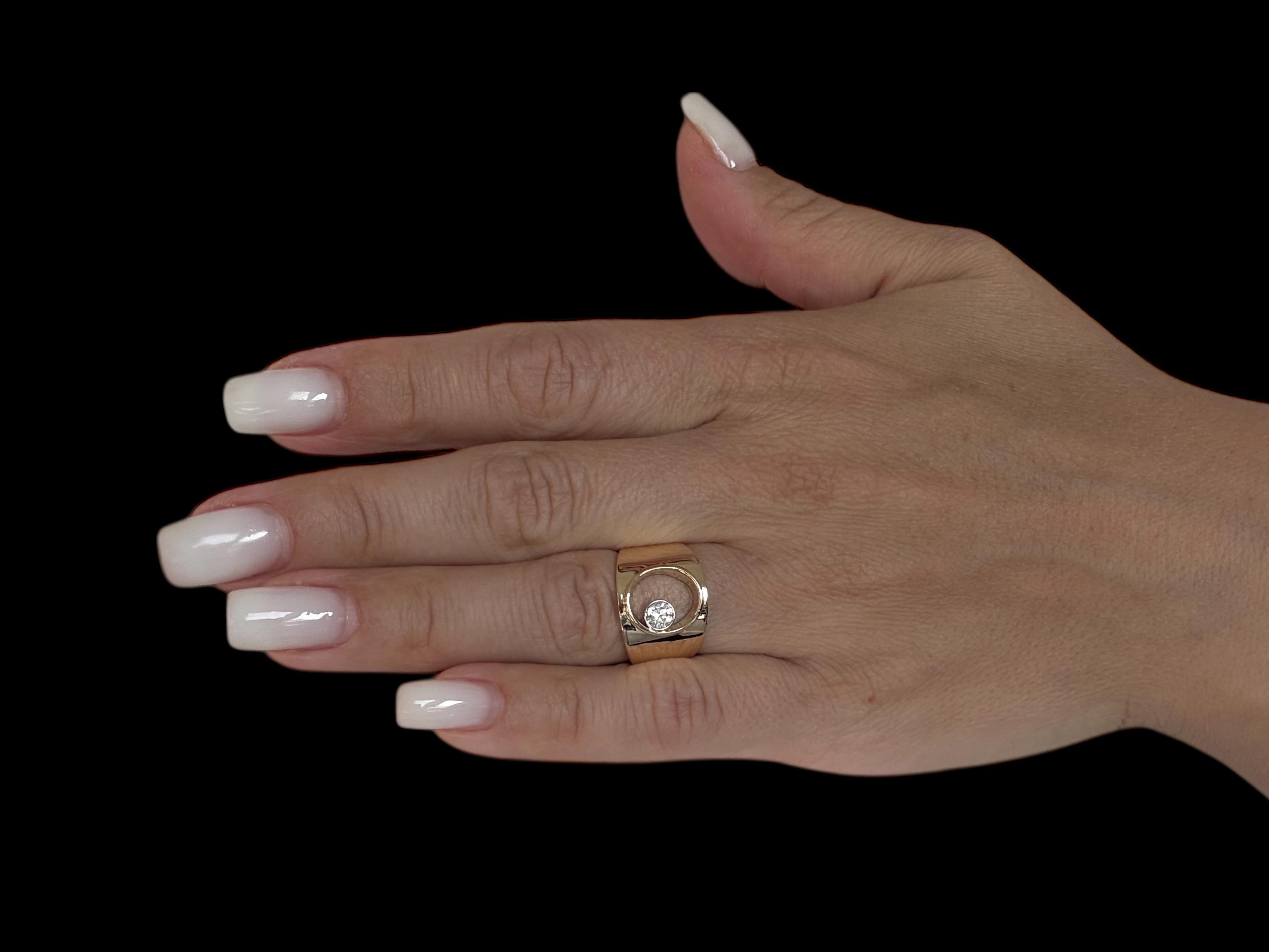 Fashion Italian Yellow Gold Band Ring with Natural Diamond For Sale 4