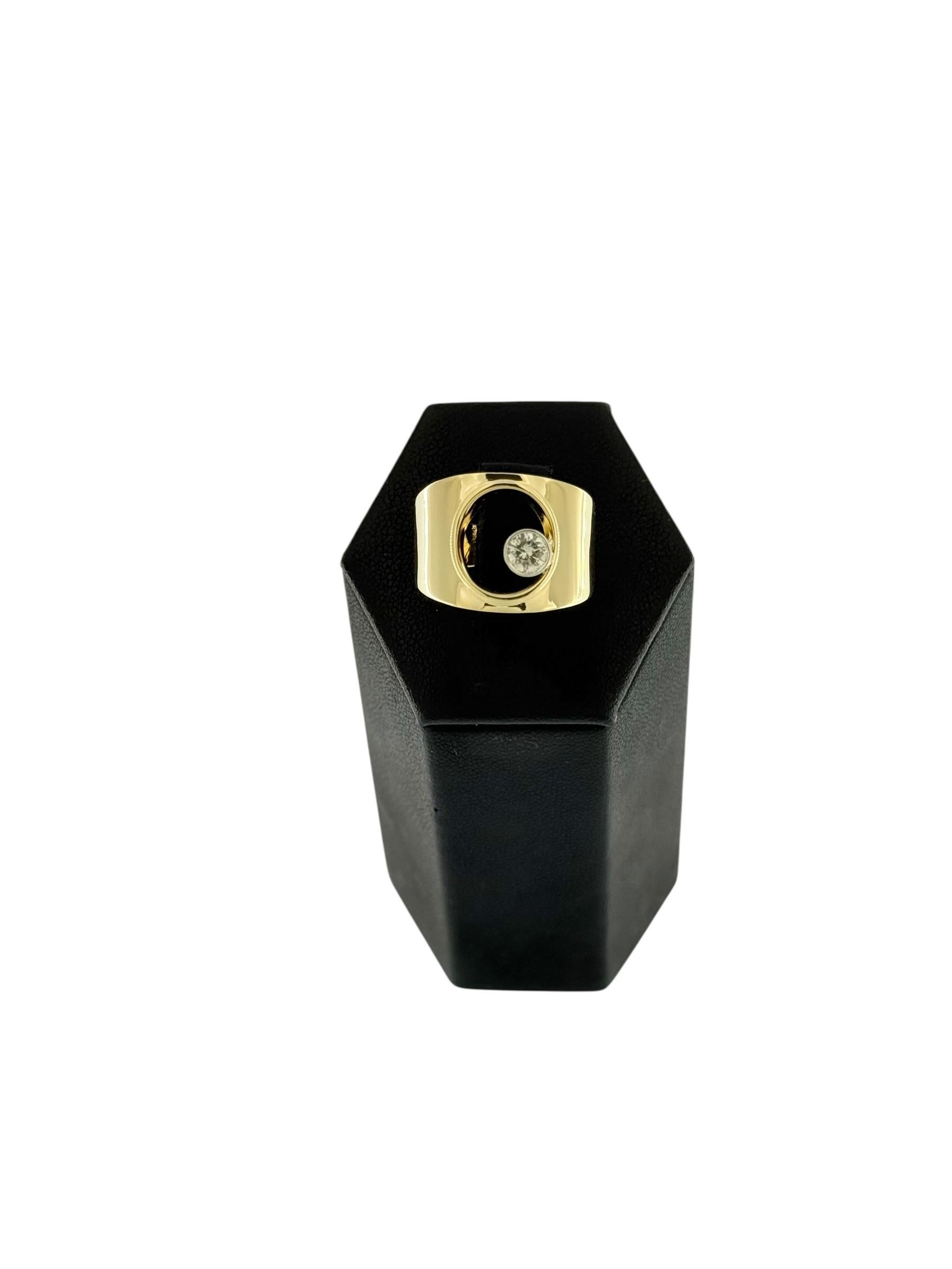 Brilliant Cut Fashion Italian Yellow Gold Band Ring with Natural Diamond For Sale