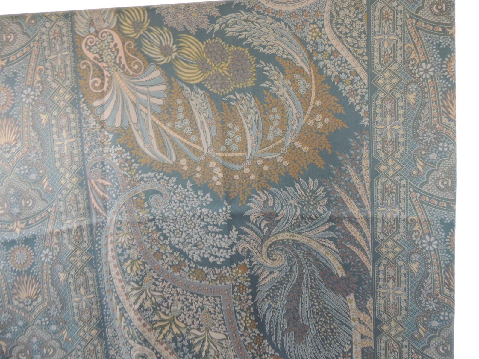 Large acetate square paisley scarf/shawl.
In shades of gold, blue and grey.
Size: 52
