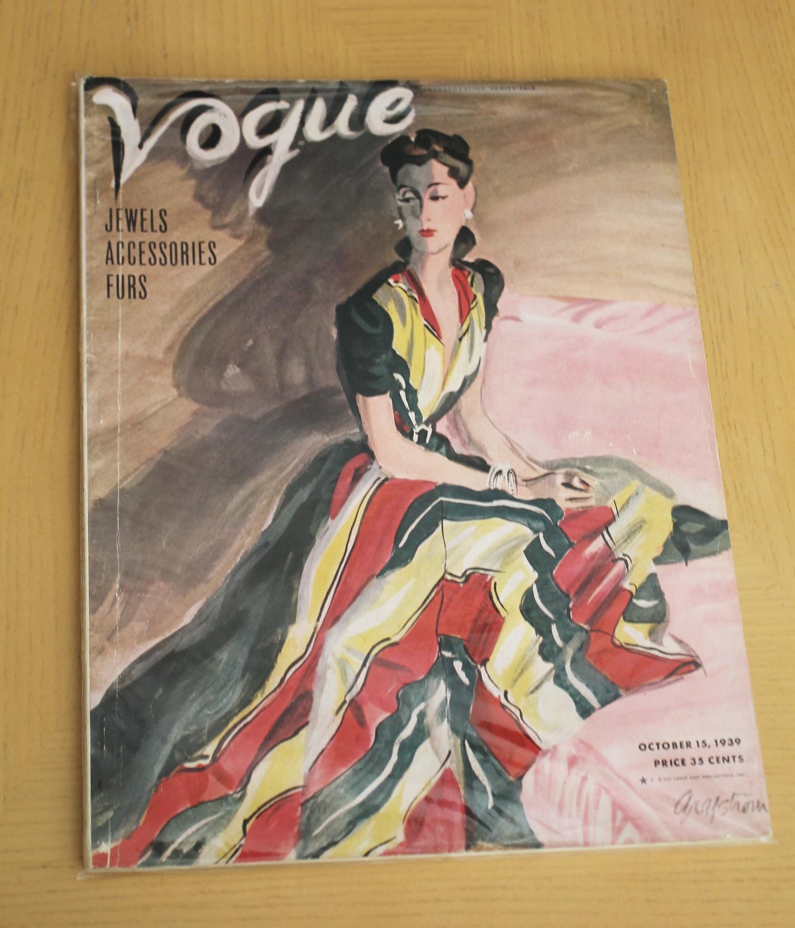 Incroyable 
Collectional des magazines de mode 
Haute Couture
Ressources pour l'ameublement du milieu du siècle 
1939-1960

Une vaste collection des magazines de mode les plus difficiles à obtenir du milieu du XXe siècle - l'âge d'or de la mode et