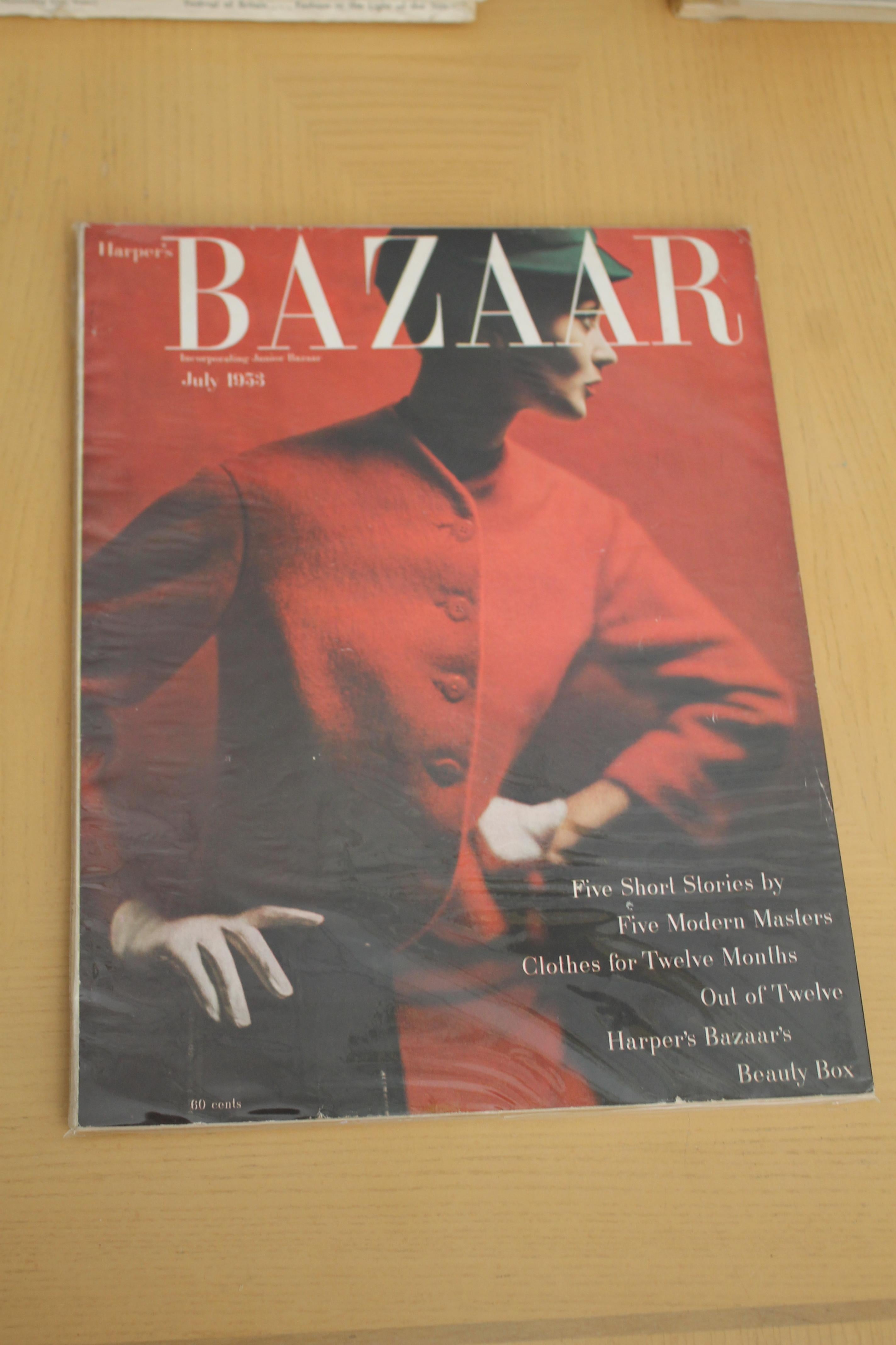 Papier Collection de magazines de mode Haute Couture 1939-1960 Bazaar Louise Dahl-Wolfe MCM en vente