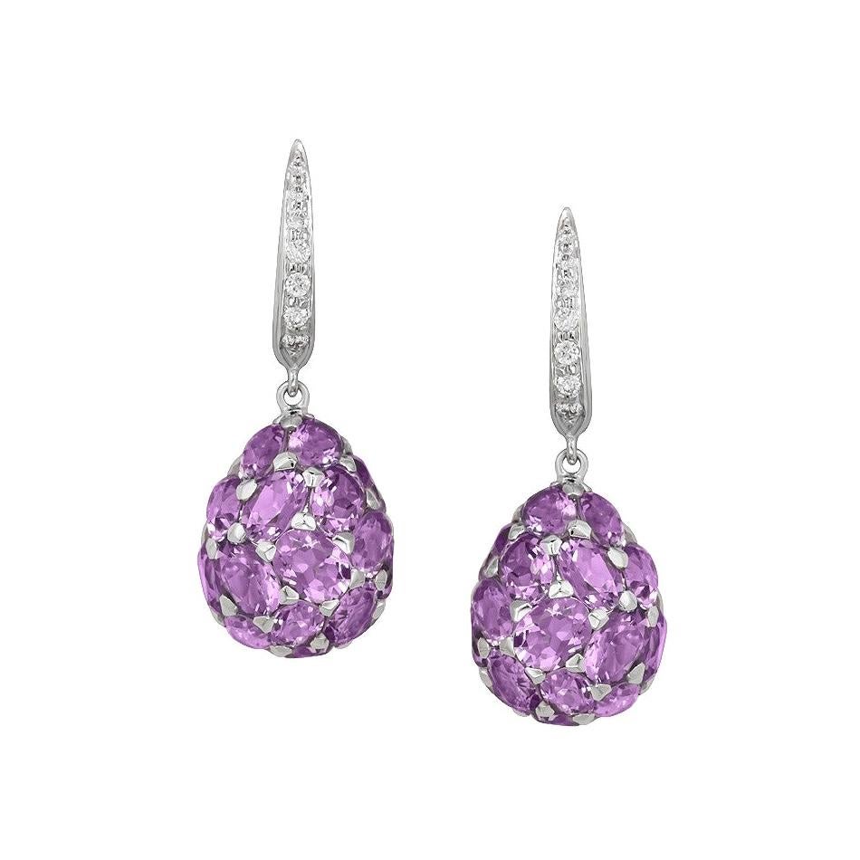 Boucles d'oreilles à levier à la mode en or blanc 18 carats avec améthyste violette et diamants blancs en vente