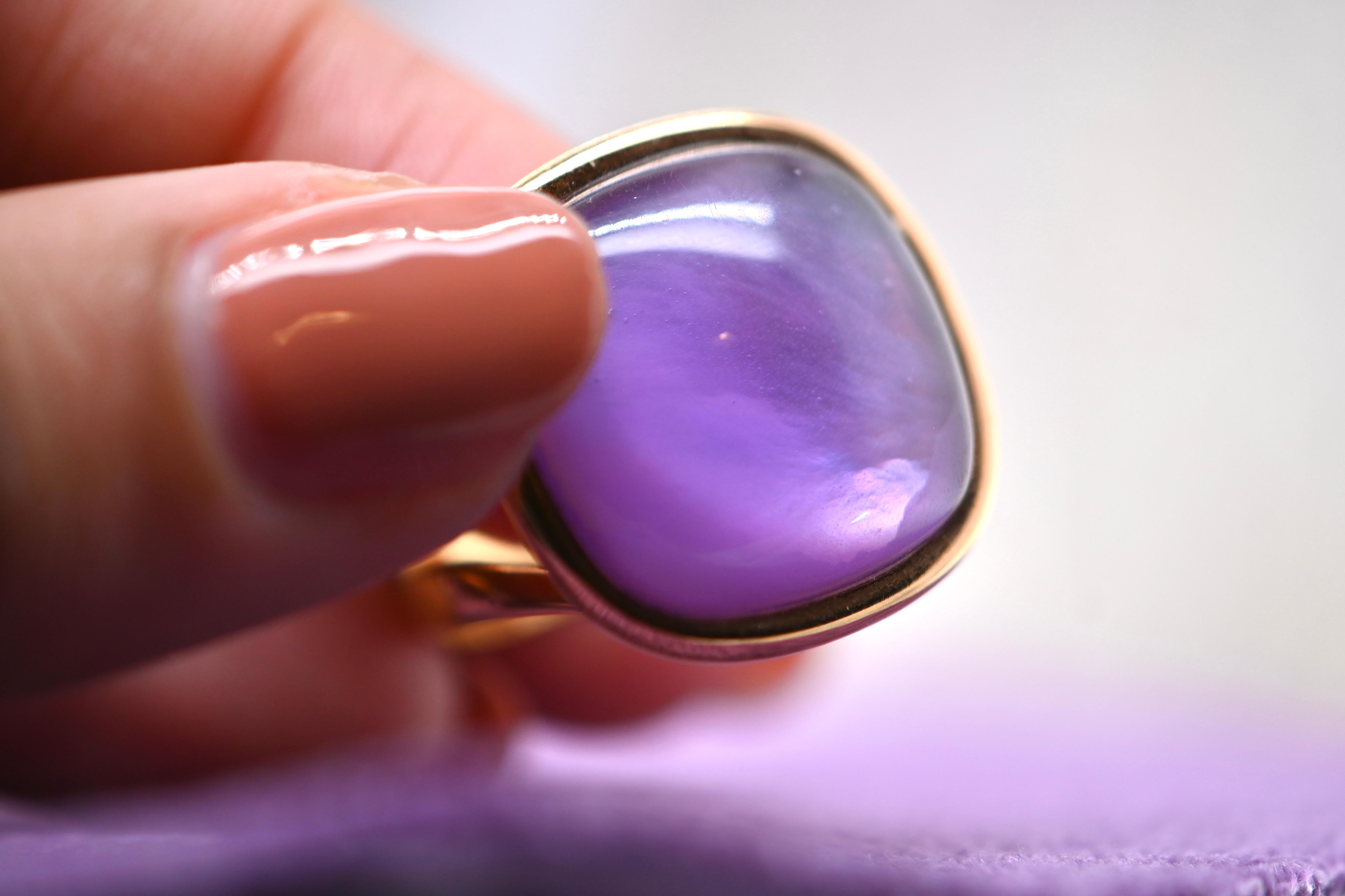 Fashion Ring Amethyst Mother of Pearl Rose Gold 18 Karat   In New Condition For Sale In Vannes, FR