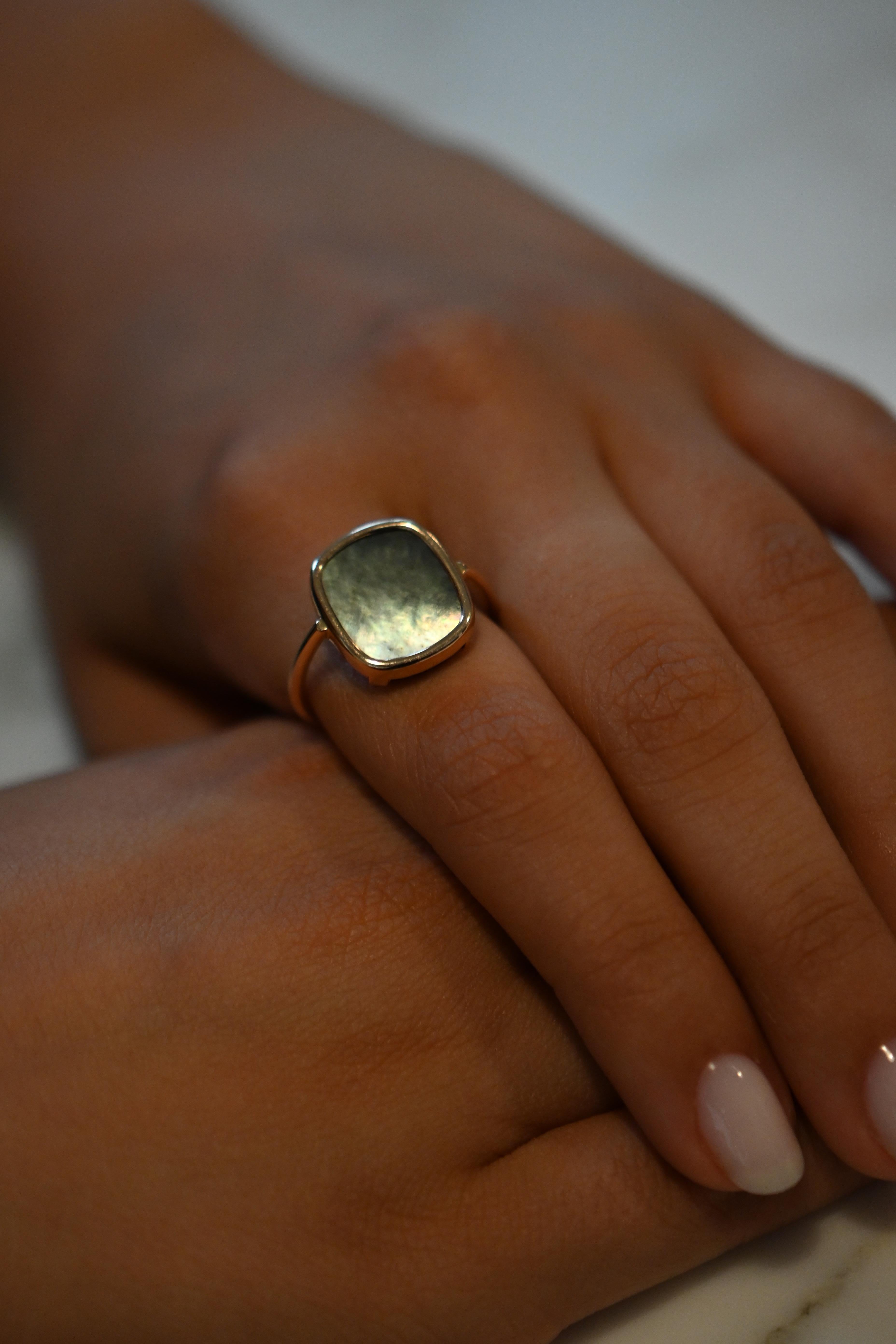 Contemporary Fashion Ring Black Mother-Of-Pearl Rose Gold 18 Karat For Sale