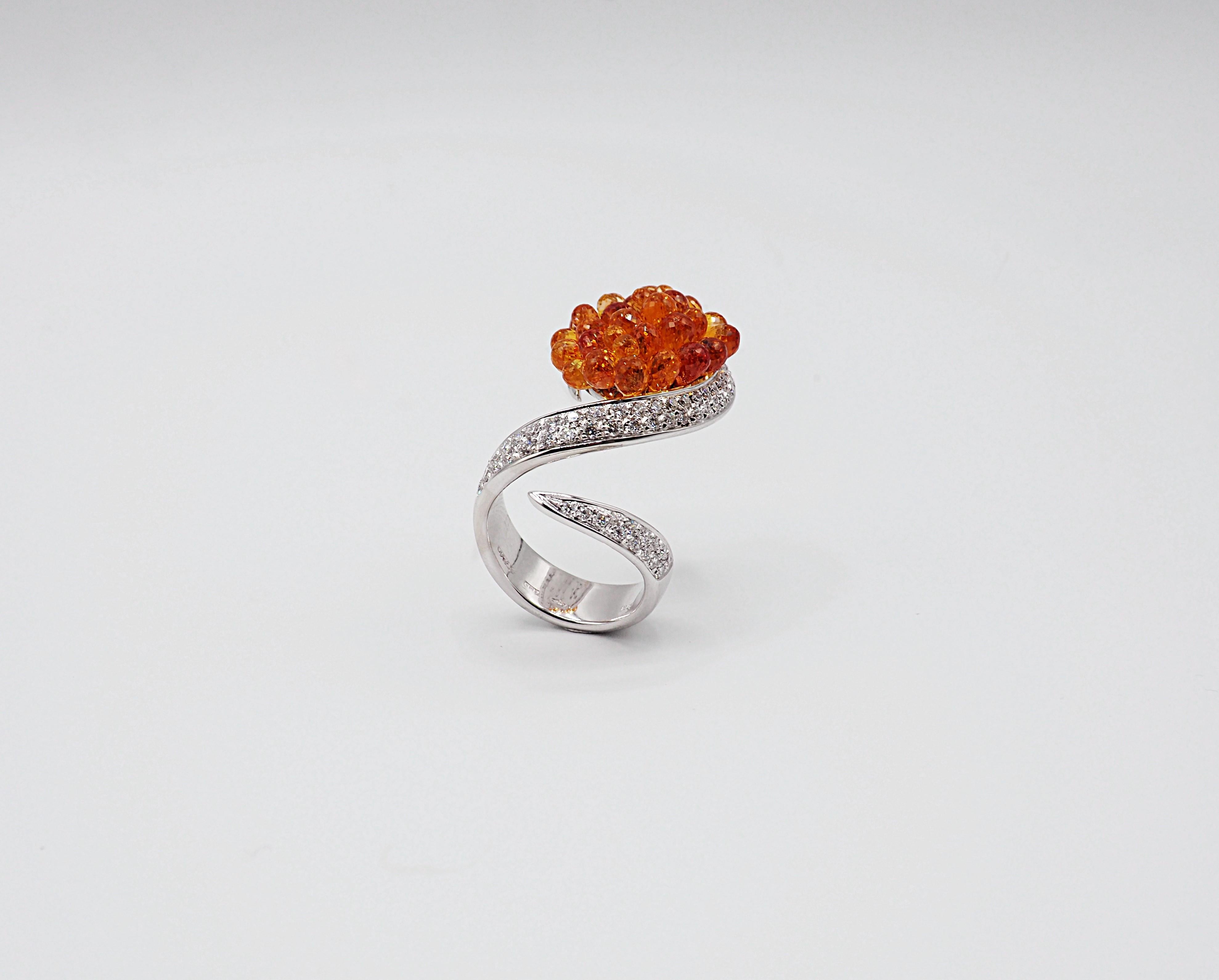 Fashion Ring Briolette Cut Orange Sapphires, Diamonds Pave, White Gold In New Condition For Sale In Milan, IT