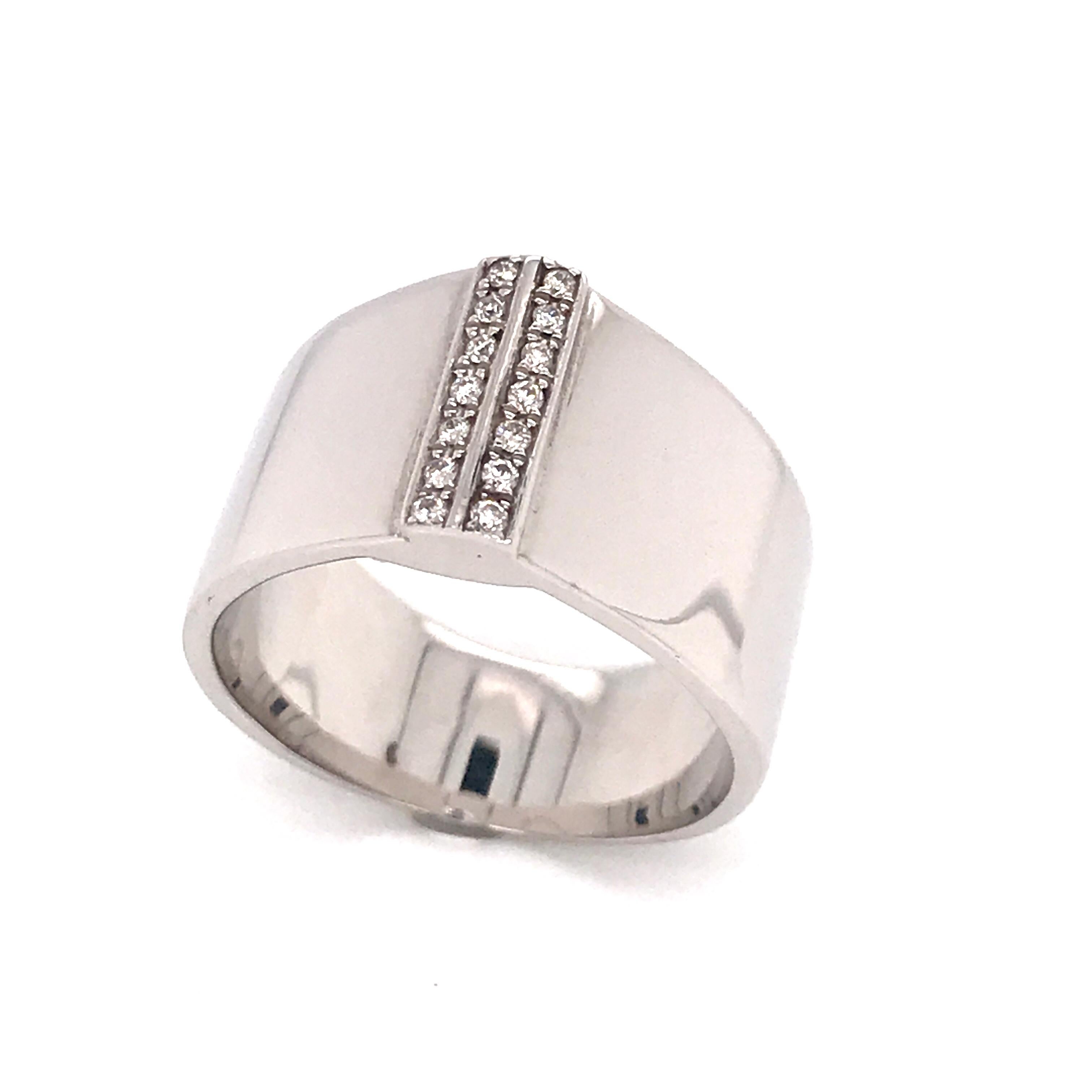 Fashion Ring Diamonds White Gold 18 Karat For Sale 3