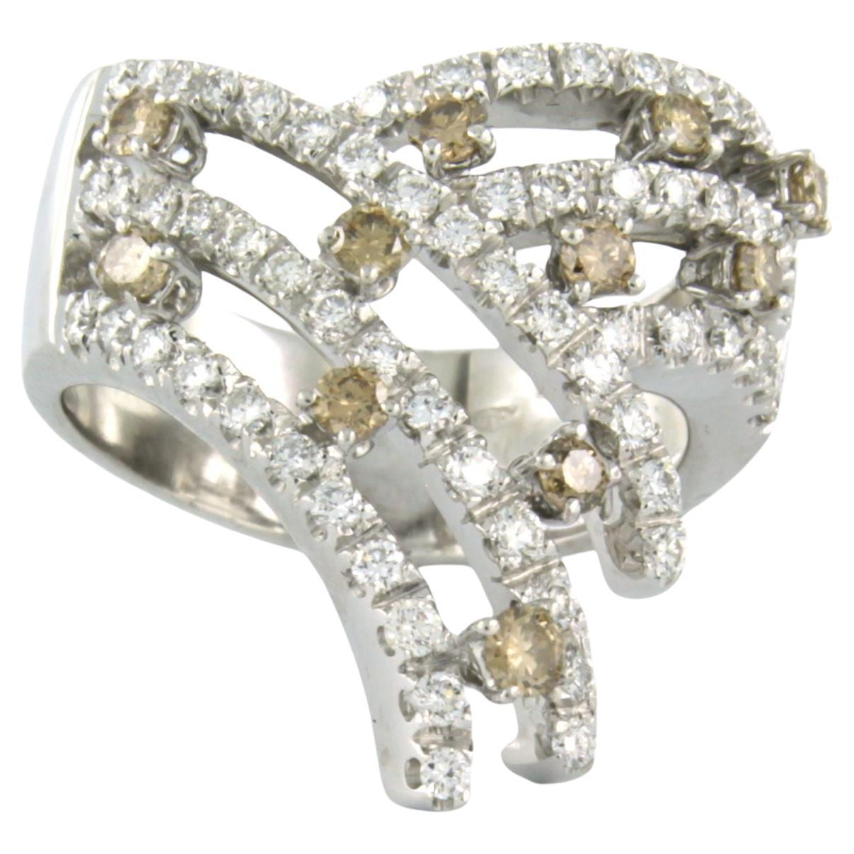Mode-Ring aus 18 Karat Weißgold mit Diamanten bis zu 1,70 Karat  im Angebot