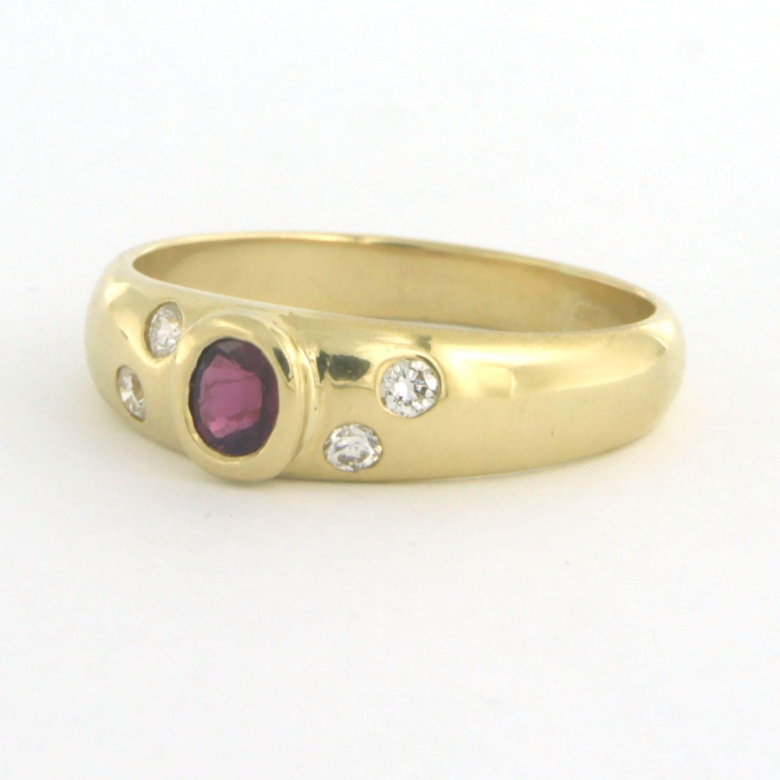 Brilliant Cut Fashion ring set with ruby and diamonds 18k yellow gold For Sale
