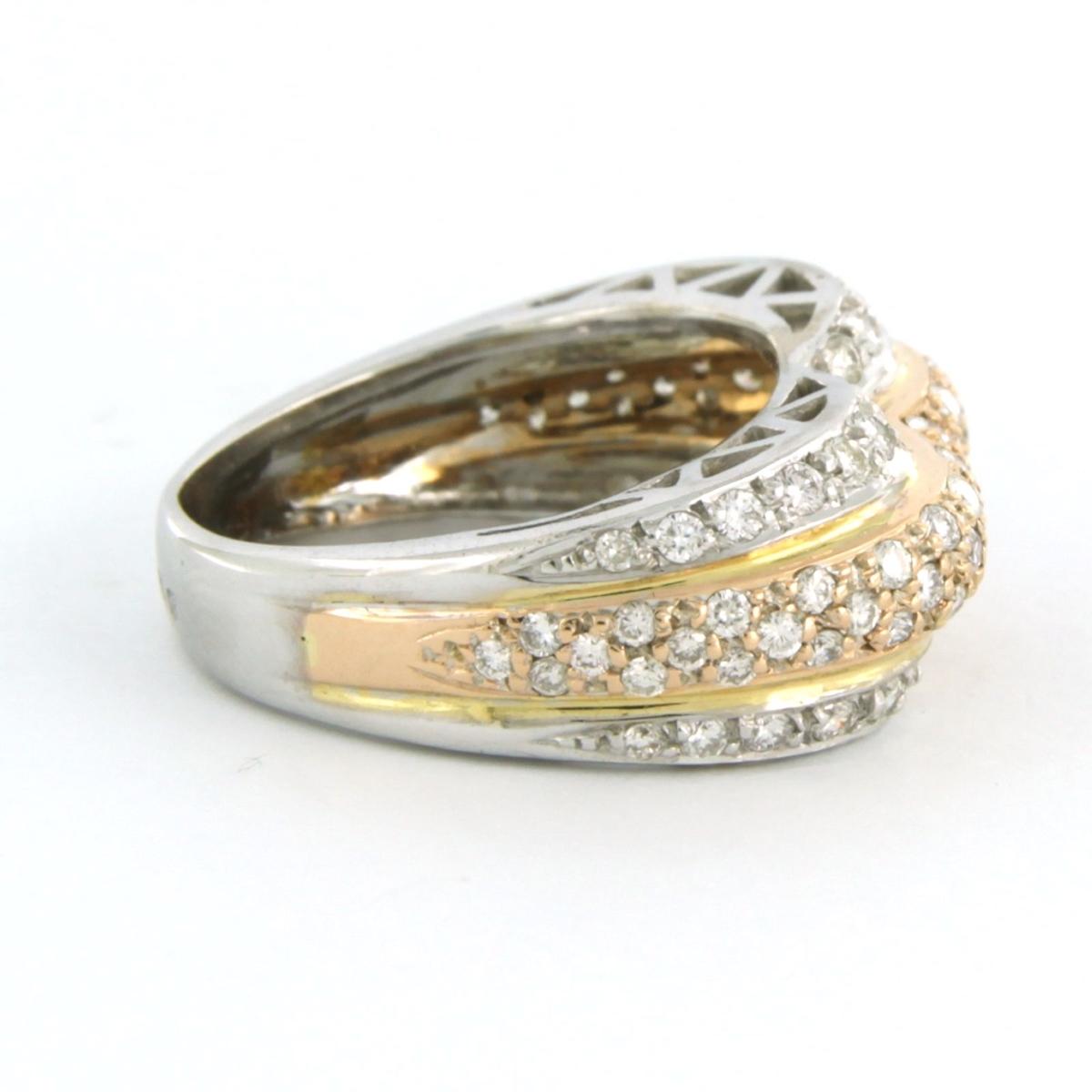 18k bicolour gold ring set with brilliant cut diamonds up to . 1.00ct - F/G - VS/SI - ring size U.S. 5.25 - EU. 16 (50)

detailed description:

the top of the ring is 8.8 mm wide

Ring size US 5.25 - EU. 16 (50), the ring can be enlarged or reduced