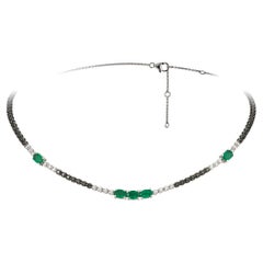 Fashion White Gold 18K Necklace Emerald Black Diamond for Her