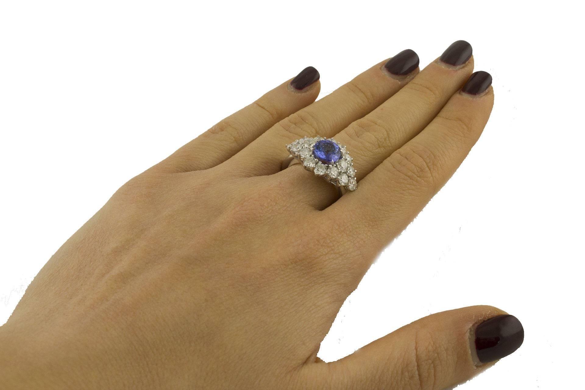 2, 08 carat Tanzanite 3, 13 carat Diamonds Fashion White Ring  For Sale 2