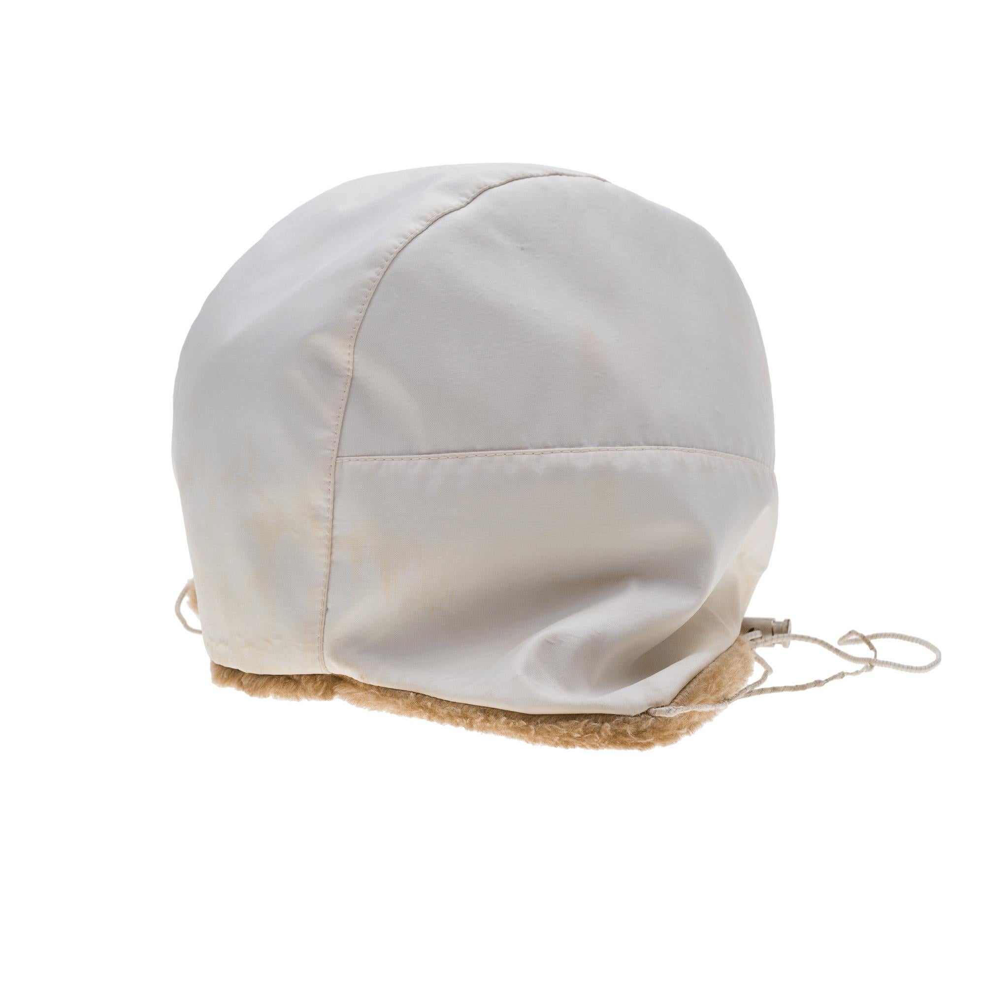 da uomo o donna Cappello da sci Chanel bianco crema da collezione alla moda in vendita
