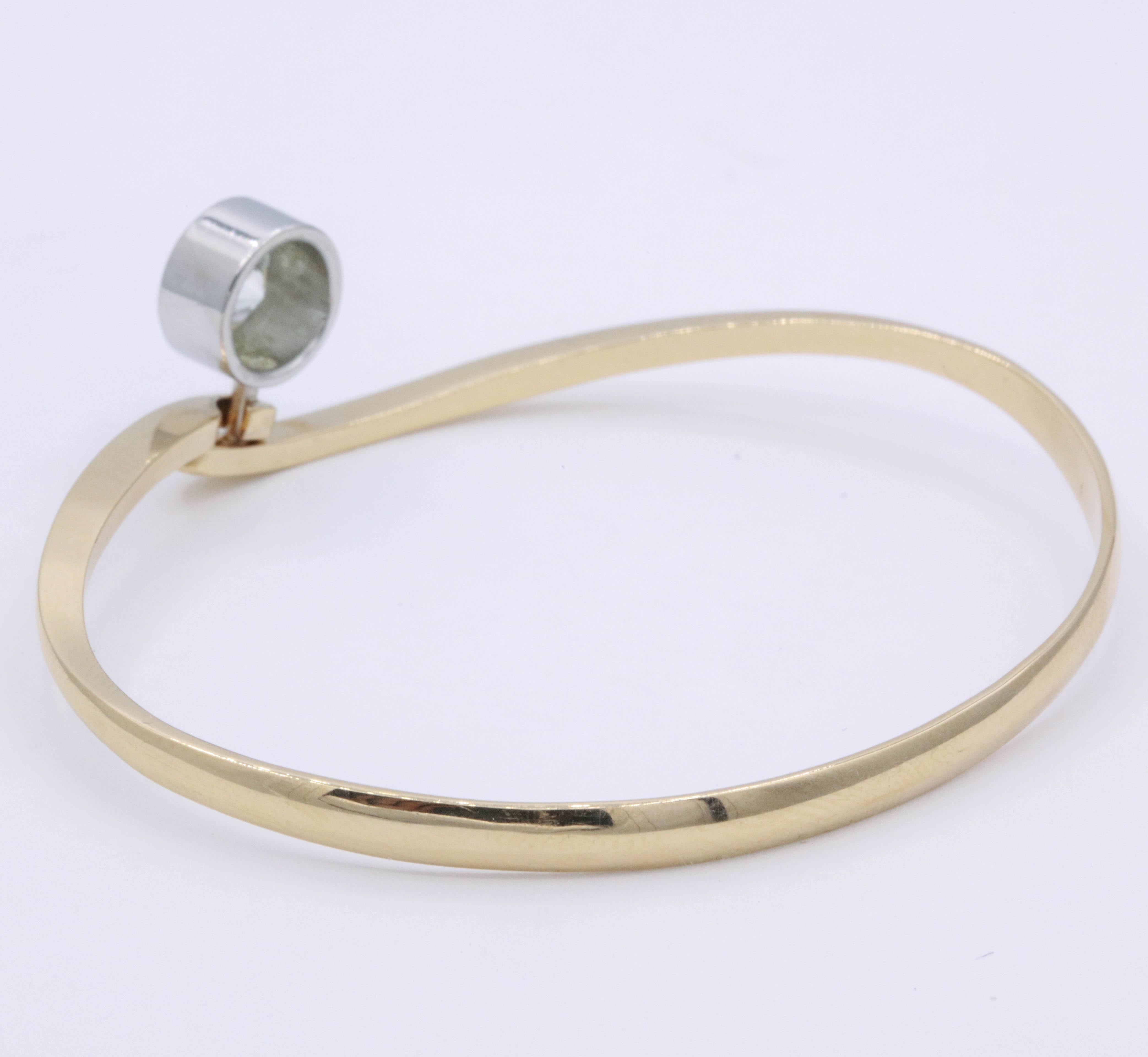 Taille ronde Bracelet jonc flottant en or rose 18 carats et platine avec diamants de 1,73 carat en vente