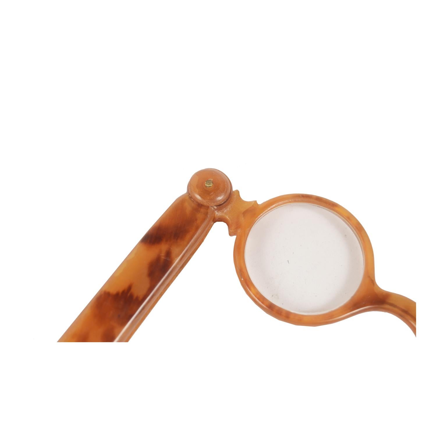Français Fassamano - Lunettes d'oreilles anciennes françaises en écaille de tortue seconde moitié  XIXe siècle en vente