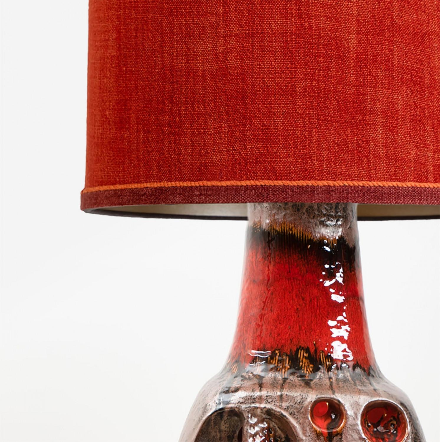 Lámpara de mesa de cerámica roja marrón Fat Lava, Alemania en venta 5