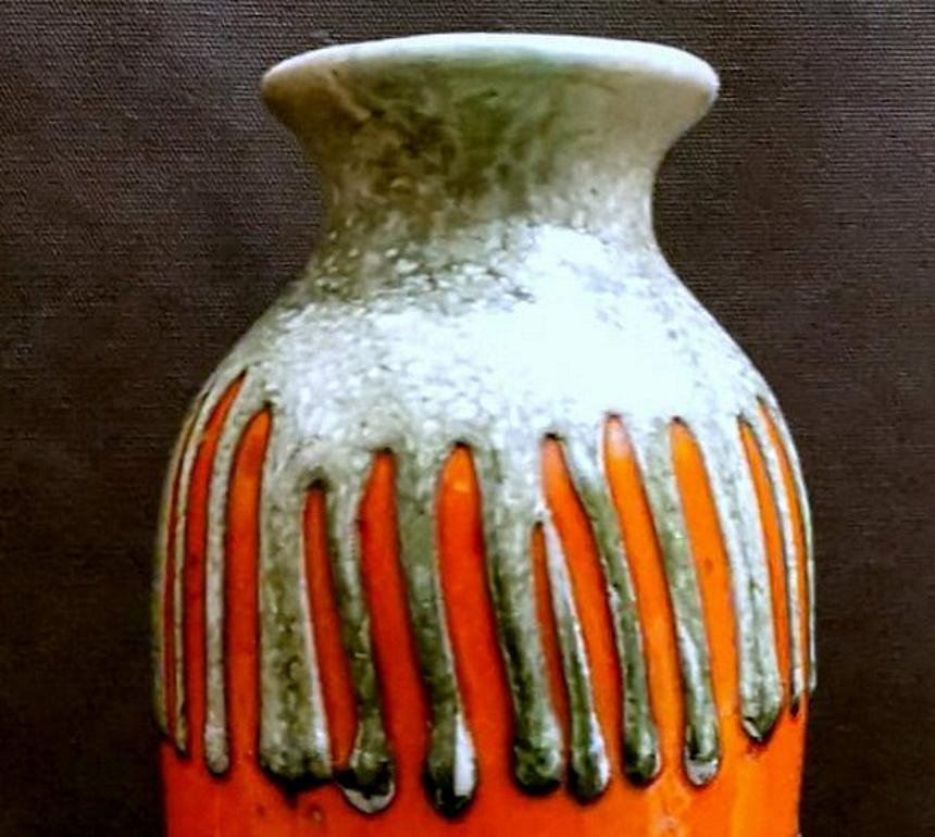Céramique Vase en céramique émaillée de couleur hongroise en lave grasse de style brutaliste en vente